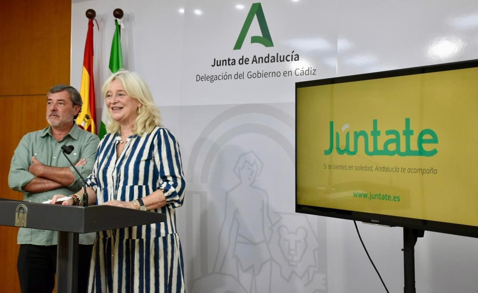 Presentación de la nueva web y teléfono gratuito contra la soledad de las personas mayores en Andalucía.
