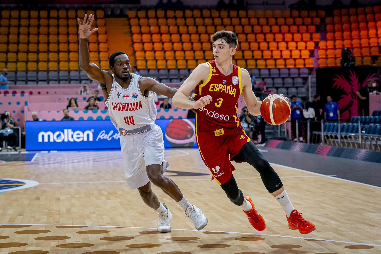 Las fotos del Georgia - España de baloncesto