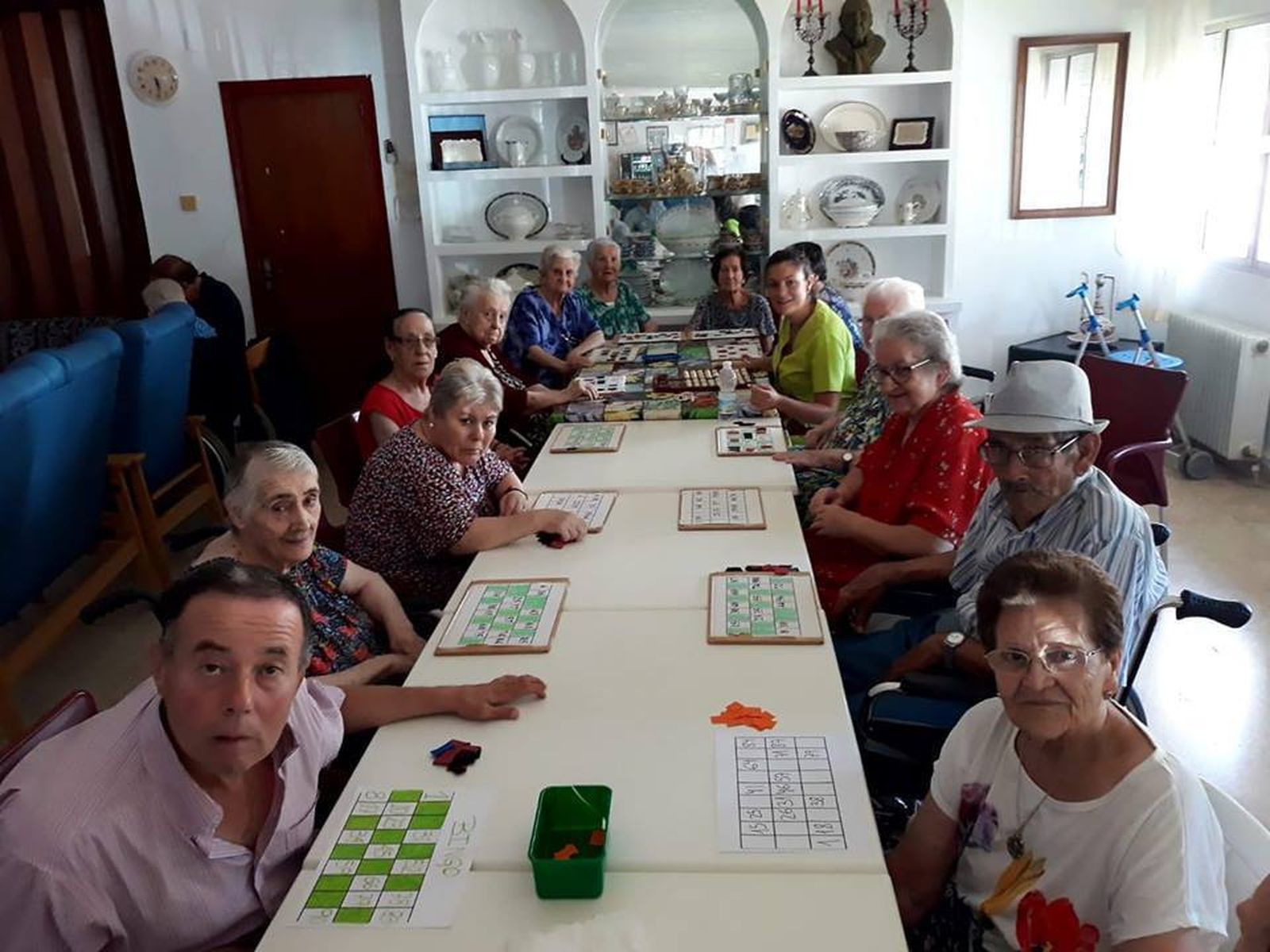 Algunos de los mayores que se hospedan en la residencia de Ayamonte.