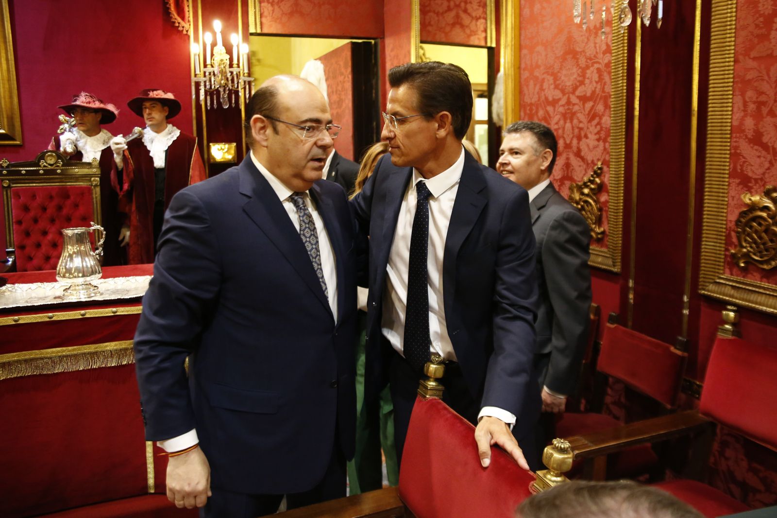 Las imágenes de la jornada de constitución del Ayuntamiento de Granada