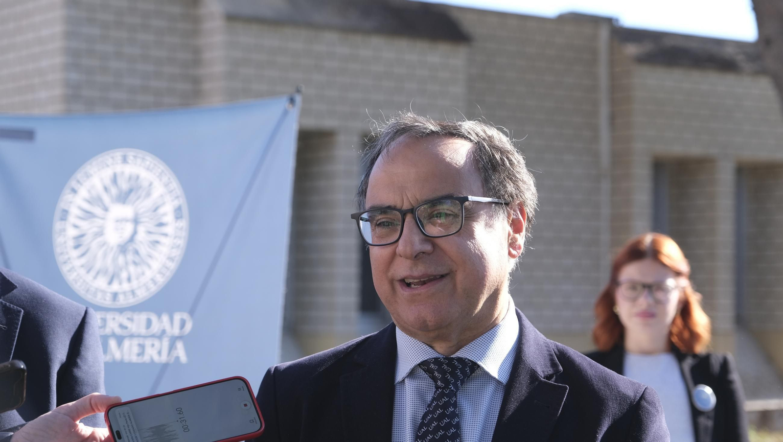 El árbol de la democracia de la Universidad de Almería, en imágenes