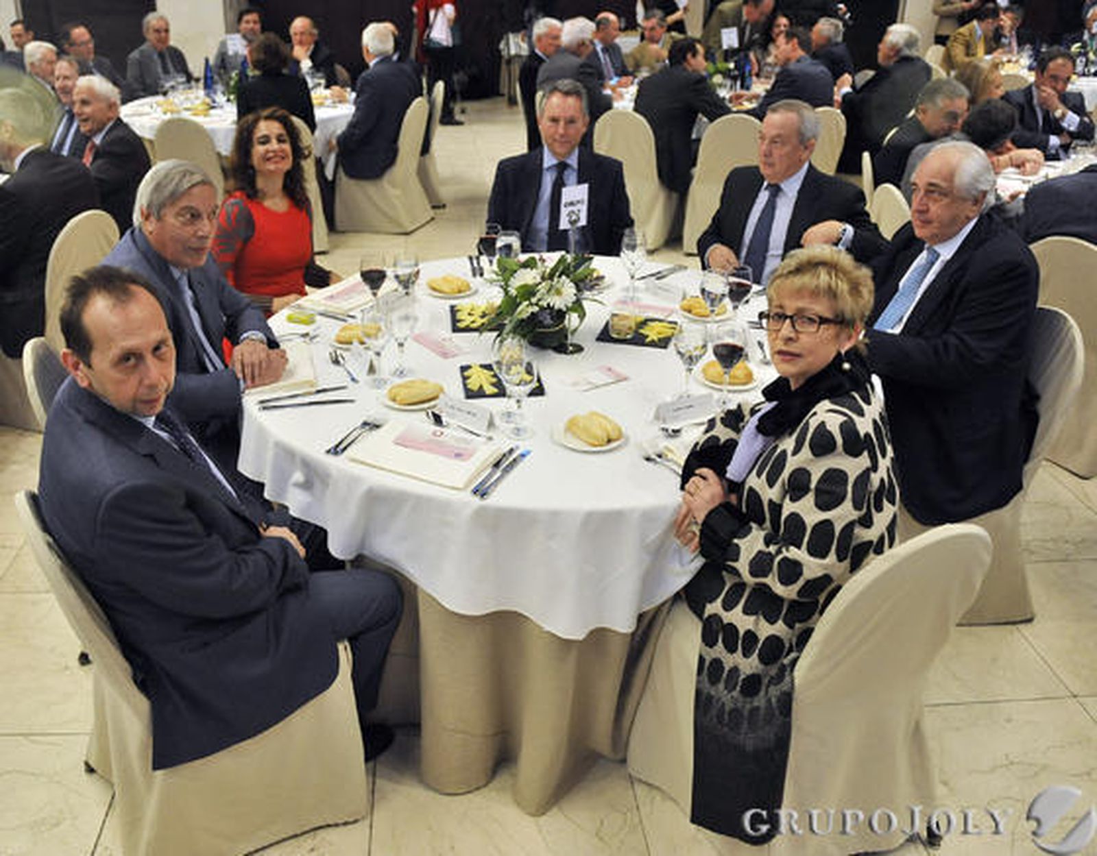 José Antonio Carrizosa, José Recio, María Jesús Montero, José Joly, Carlos Solchaga, Enrique Ruiz y Elena Víboras. / Fotos: B. Vargas·J.C. Vázquez