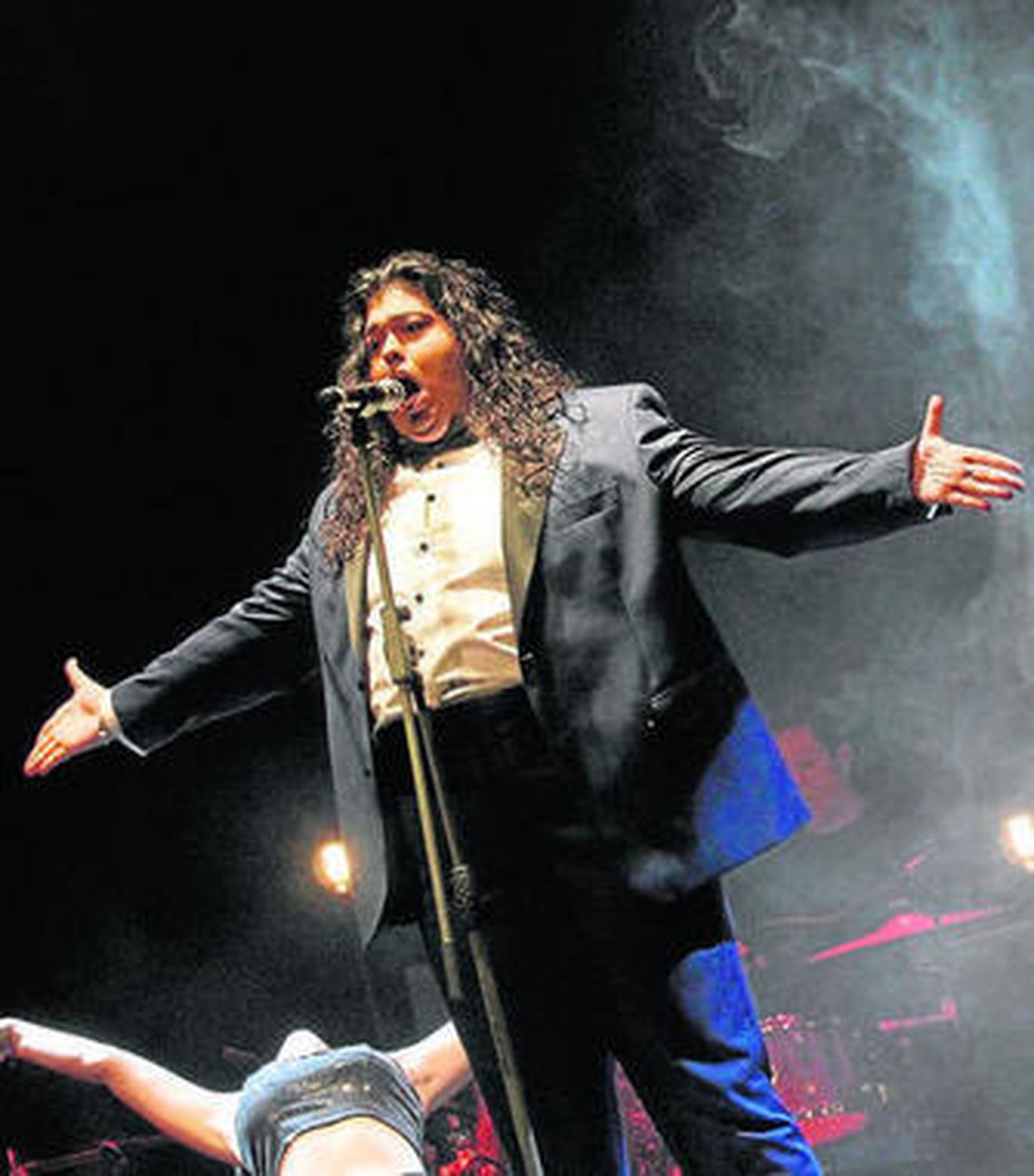 Imagen de Jonathan Santiago, ayer durante el concierto.