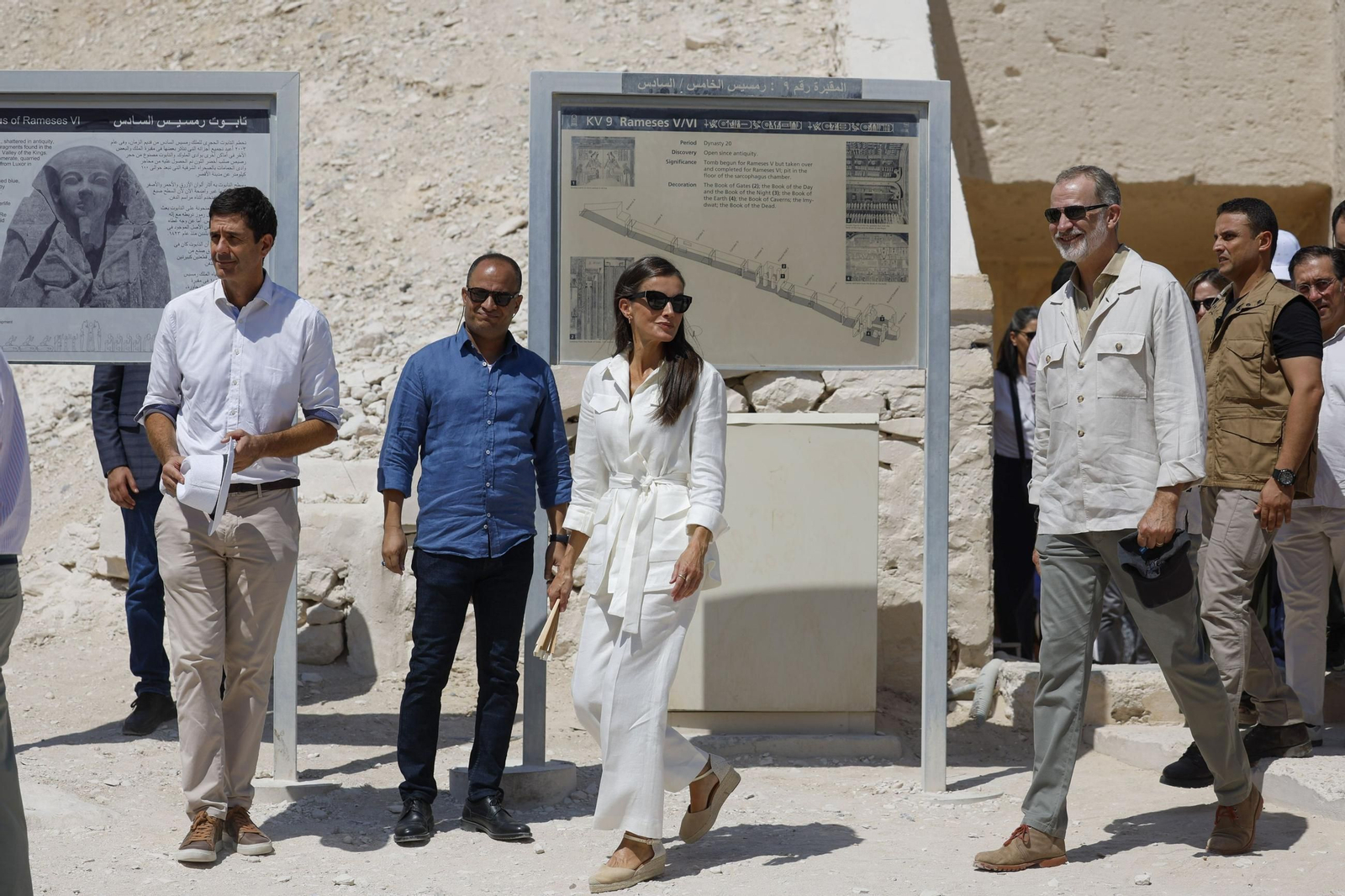 Las fotos de la visita de don Felipe y doña Letizia al Valle de los Reyes de Egipto, en Luxor
