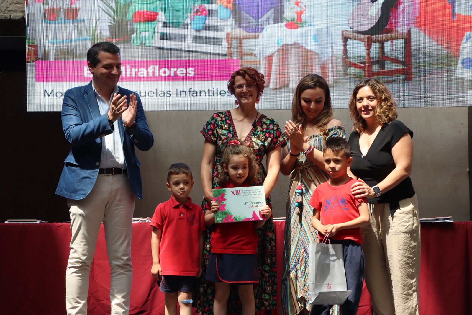 Los patios de colegios e institutos de Córdoba reciben sus premios