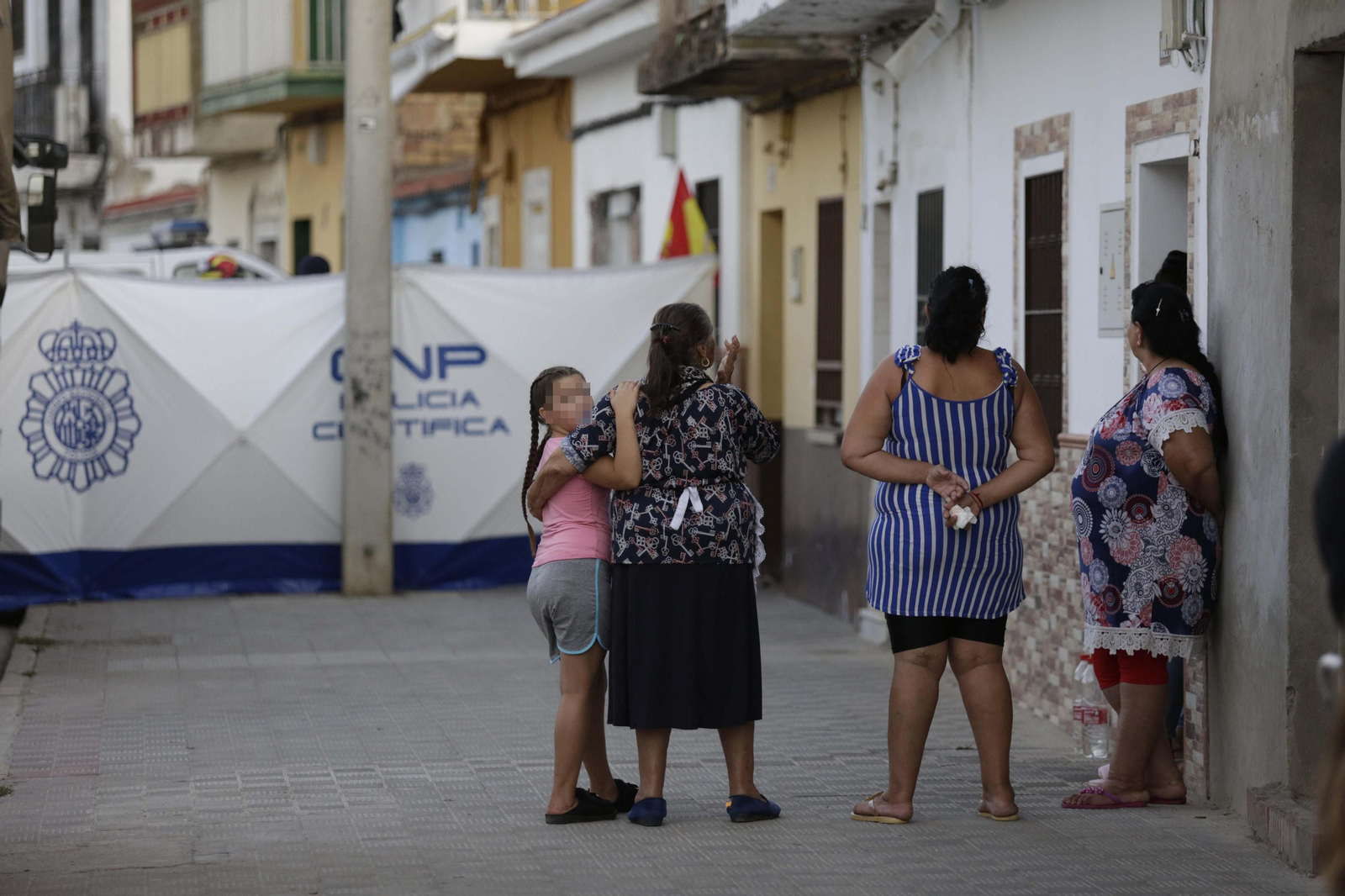 El operativo de búsqueda de los cuerpos en Dos Hermanas