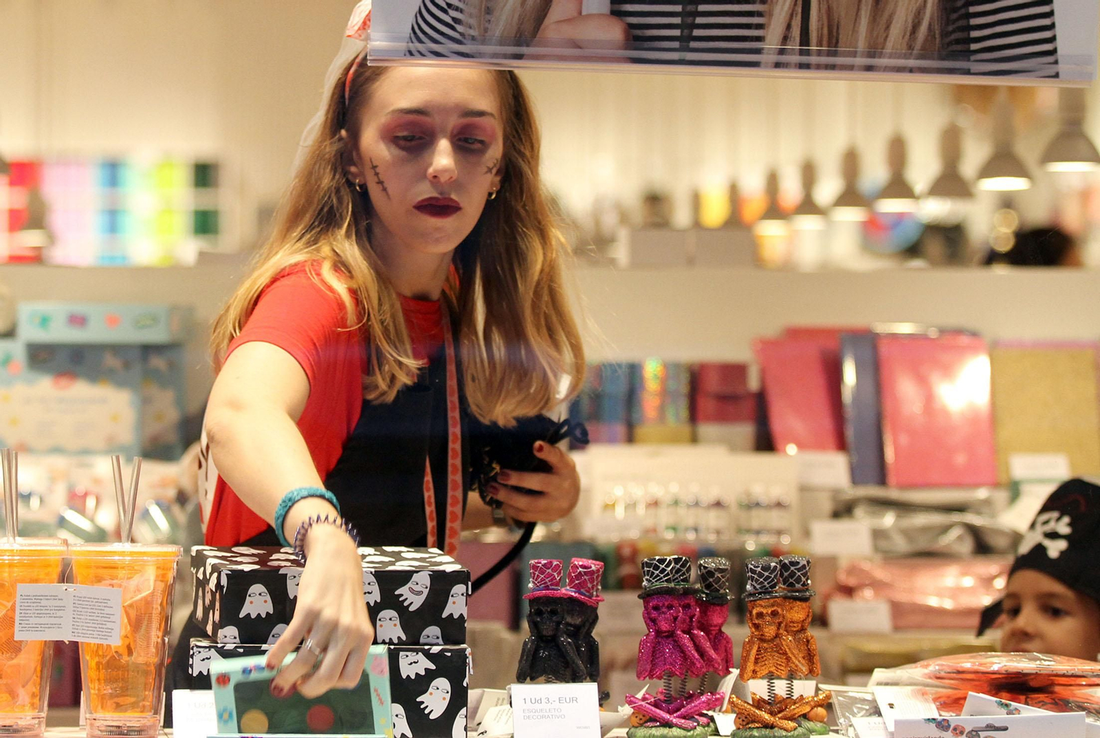 Niños vestidos para Halloween en Huelva.