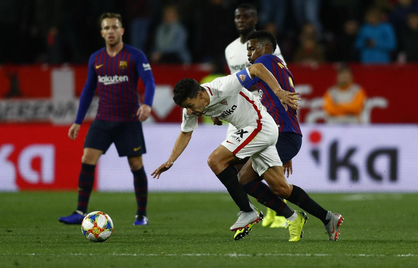 Jesús Navas y Sergi Gómez, citados por Luis Enrique