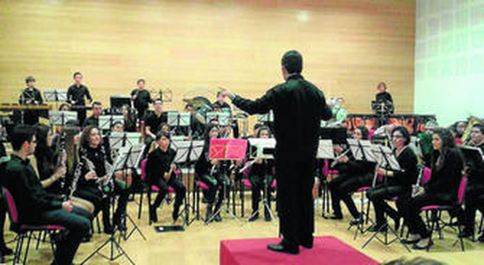 La formación musical durante su actuación en La Cañada.