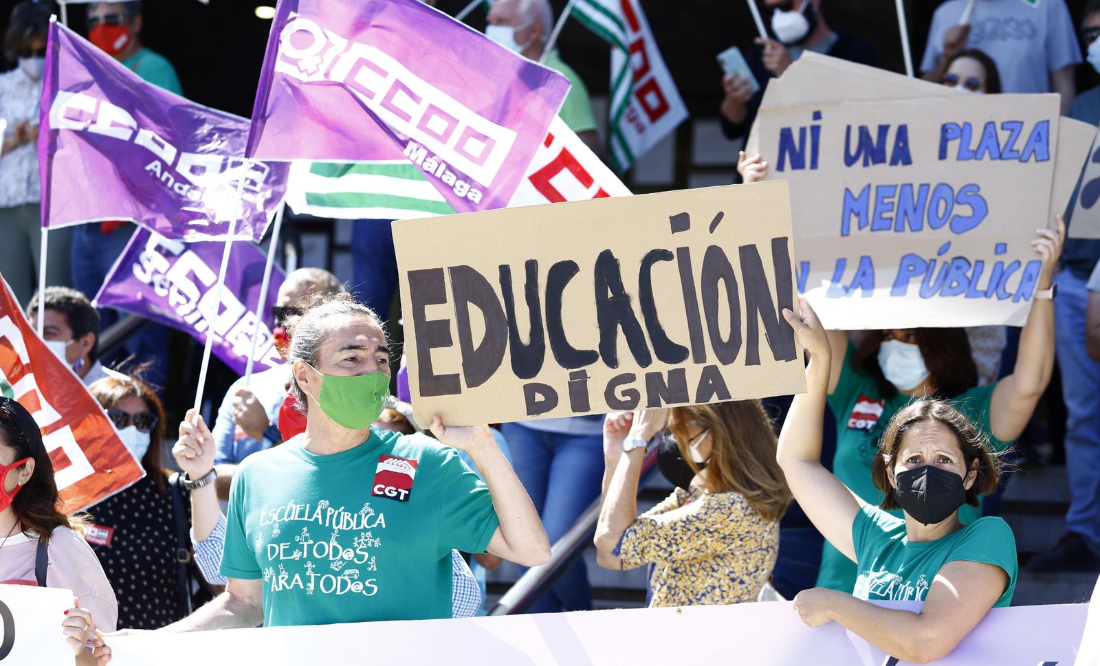 Protesta ante la Delegación de Educación en Málaga.