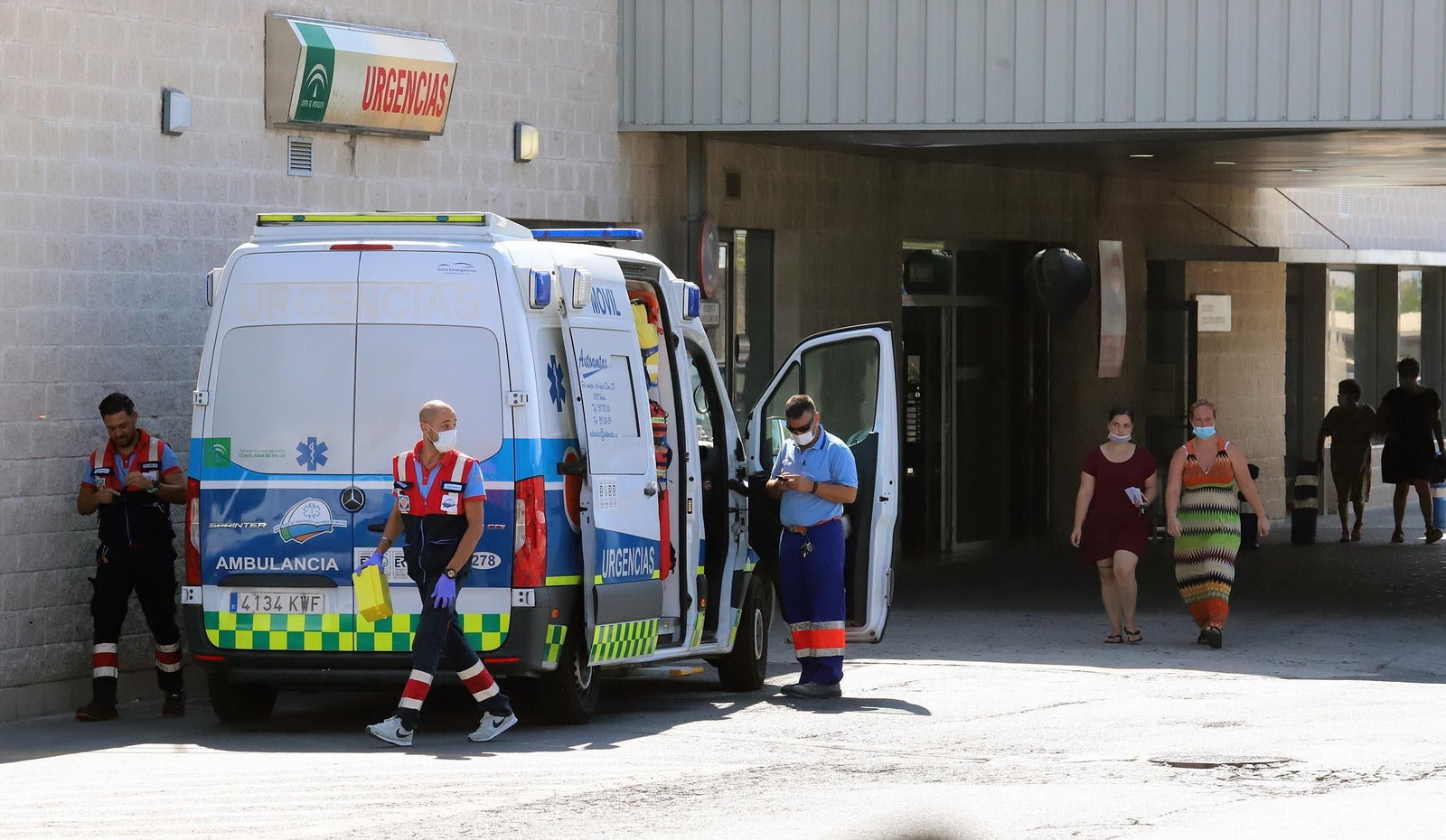 Inmediaciones del Hospital Juan Ramón Jiménez.