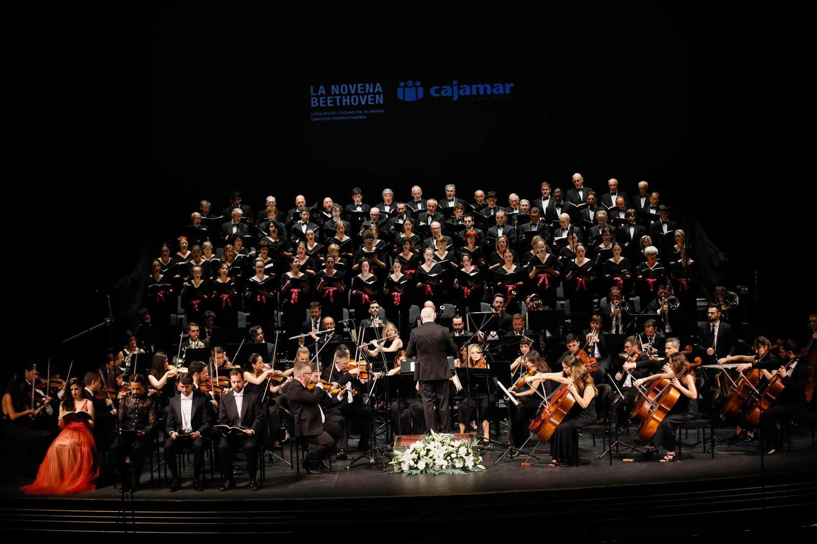 Imágenes de la novena Beethoven interpretado por la OCAL y Orfeón para Cajamar