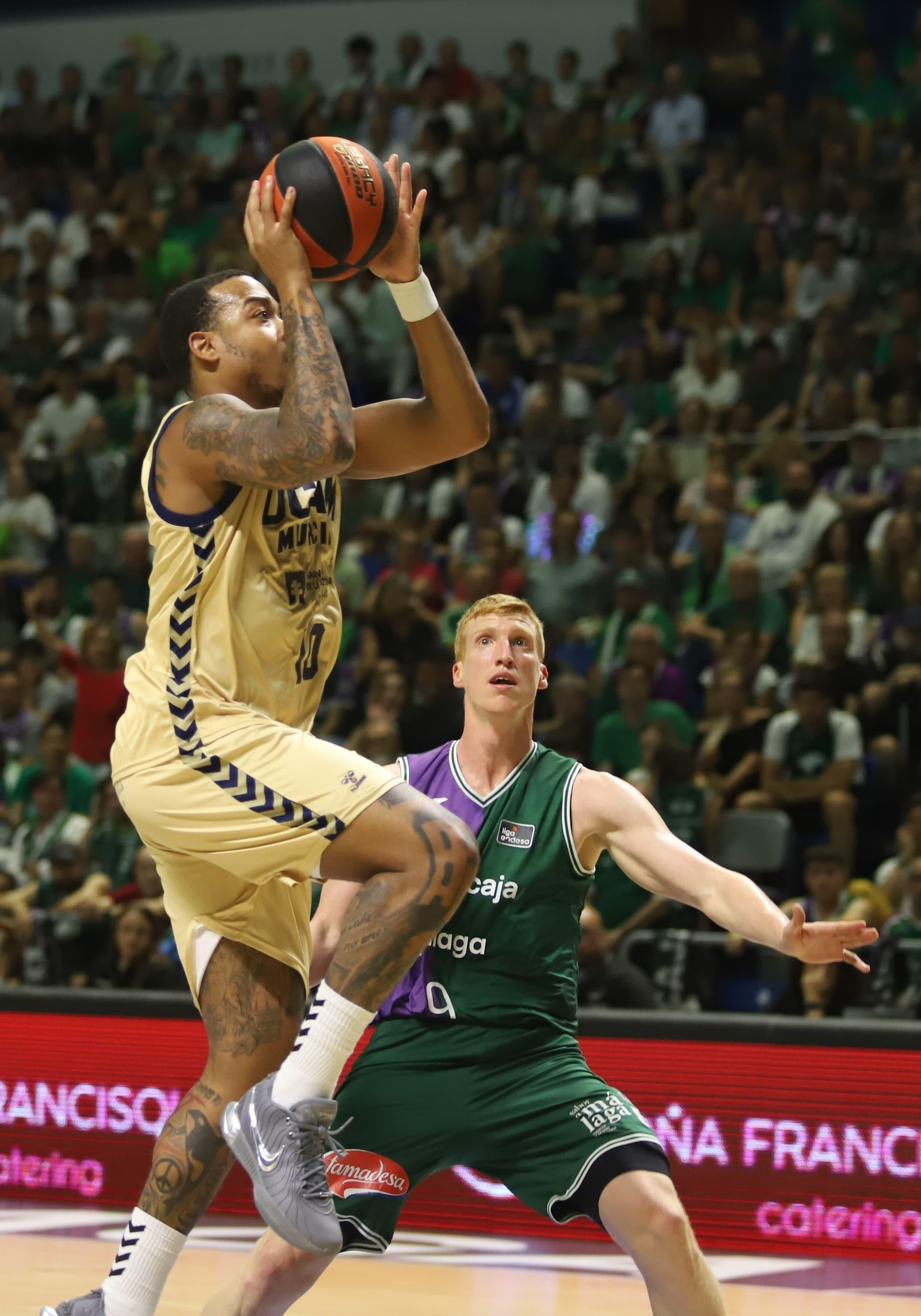 El quinto partido entre el Unicaja y el UCAM Murcia, en imágenes