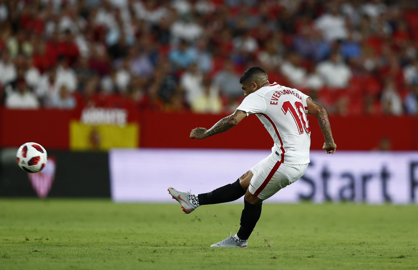 Las imágenes del Sevilla FC-Zalgiris