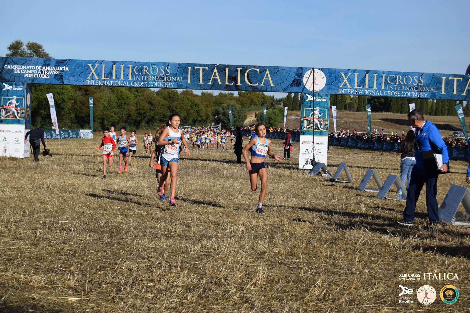 Búscate en las fotos del Cross de Itálica 2025 | 9