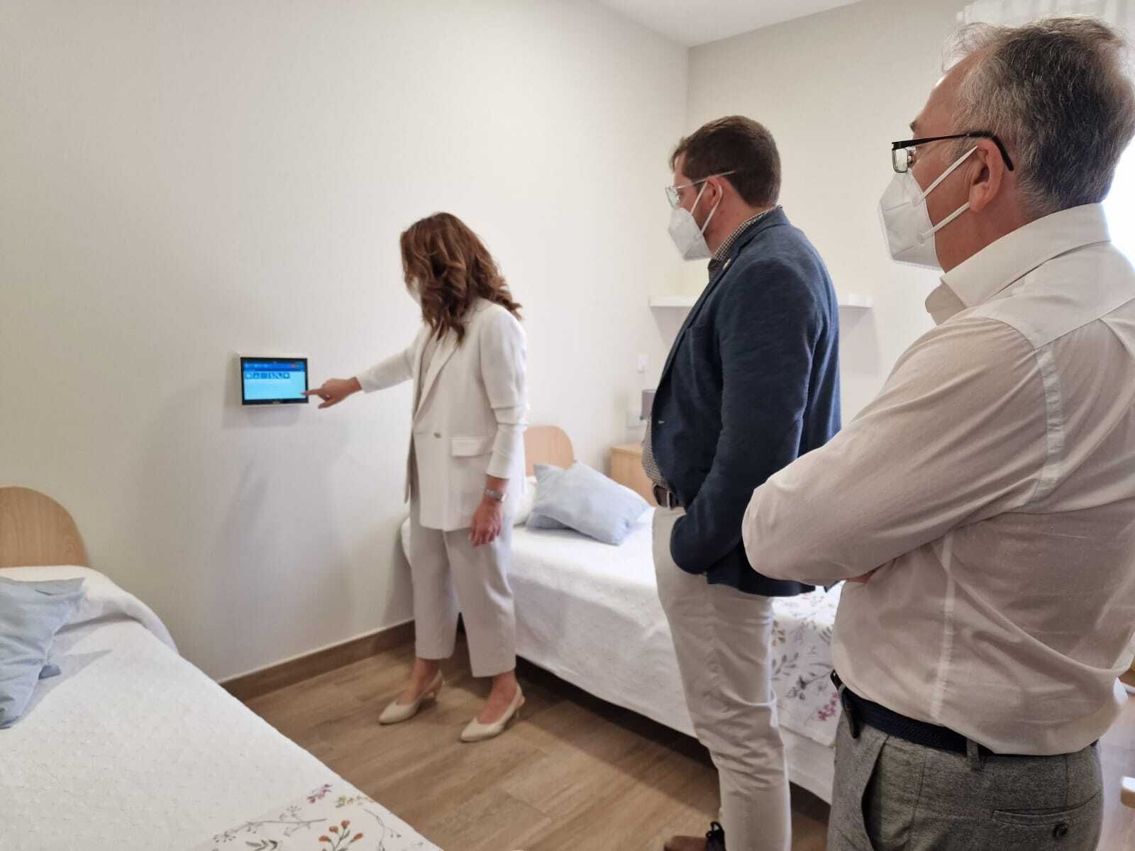 Jornada de puertas abiertas con motivo de la inauguración de la residencia de Las Tres Villas