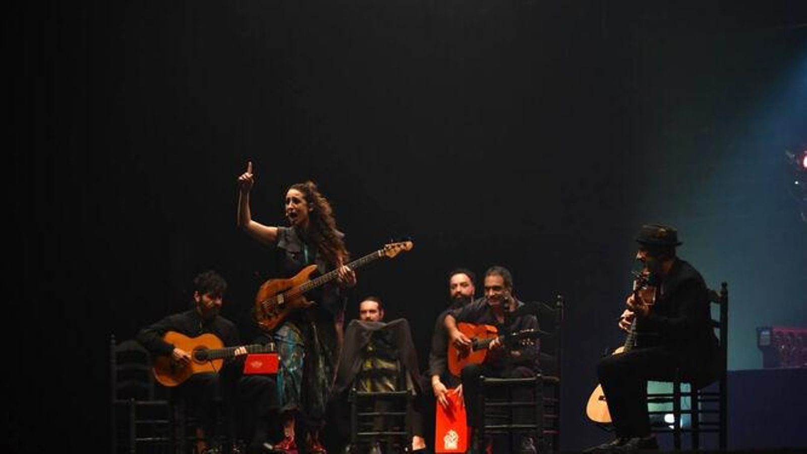 La Tremendita en su espectáculo en el Teatro de la Maestranza.