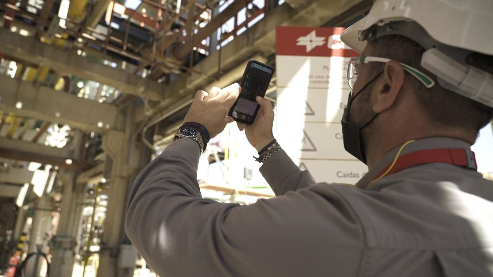 Tecnología 5G en la Refinería de Palos de Cepsa.