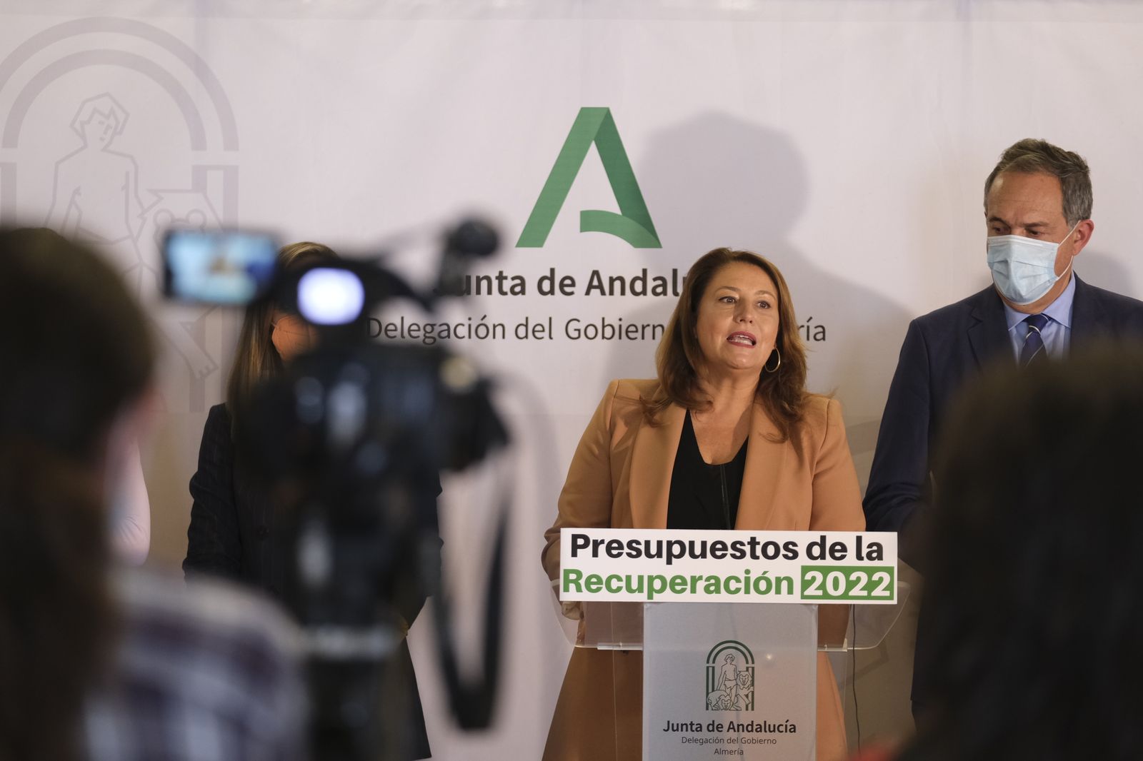 Fotogalería presentación Presupuestos Junta de Andalucía en Almería
