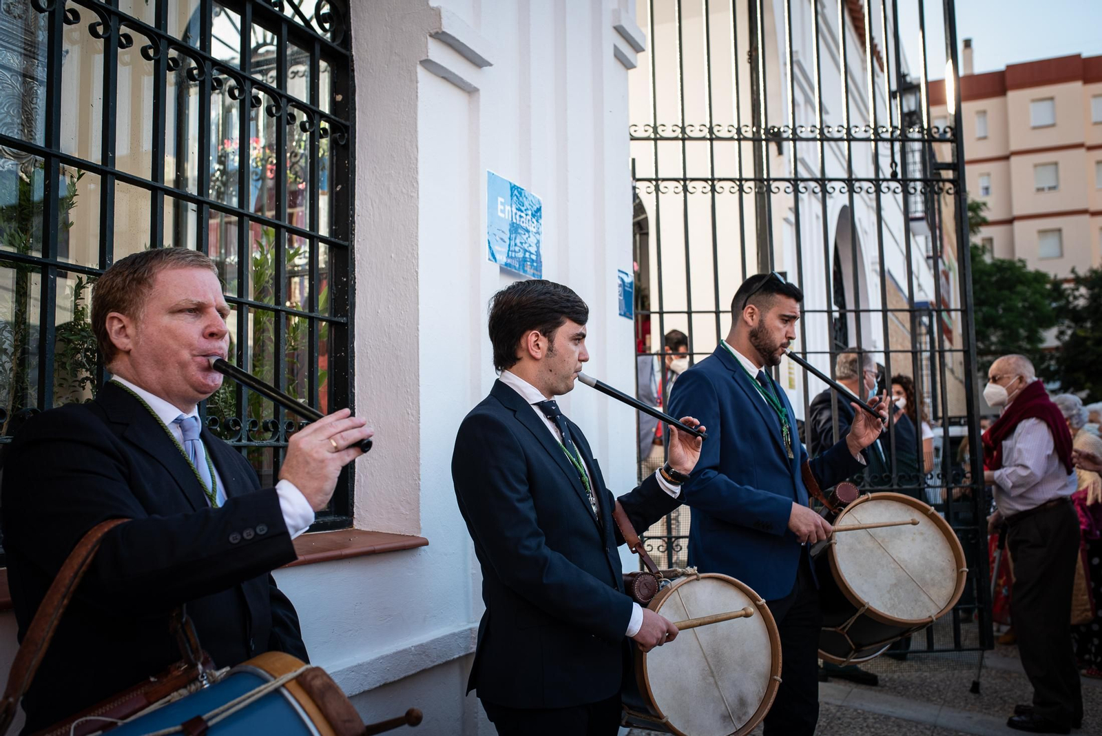 Imágenes de la misa de romeros de la Hermandad de Huelva