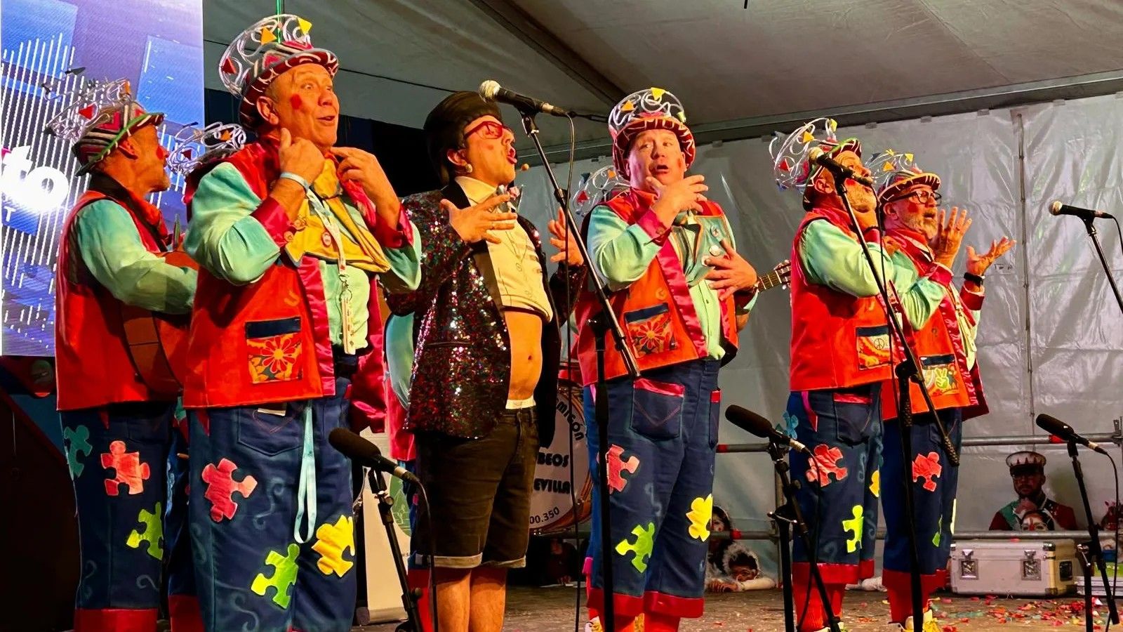 Actuación de 'Los Disléxicos' de los hermanos Villegas.