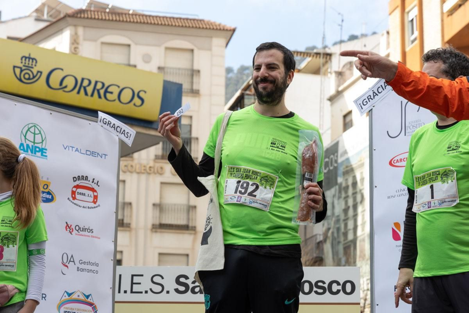 Deporte y solidaridad se unen en la IV Carrera Popular IES San Juan Bosco, en imágenes