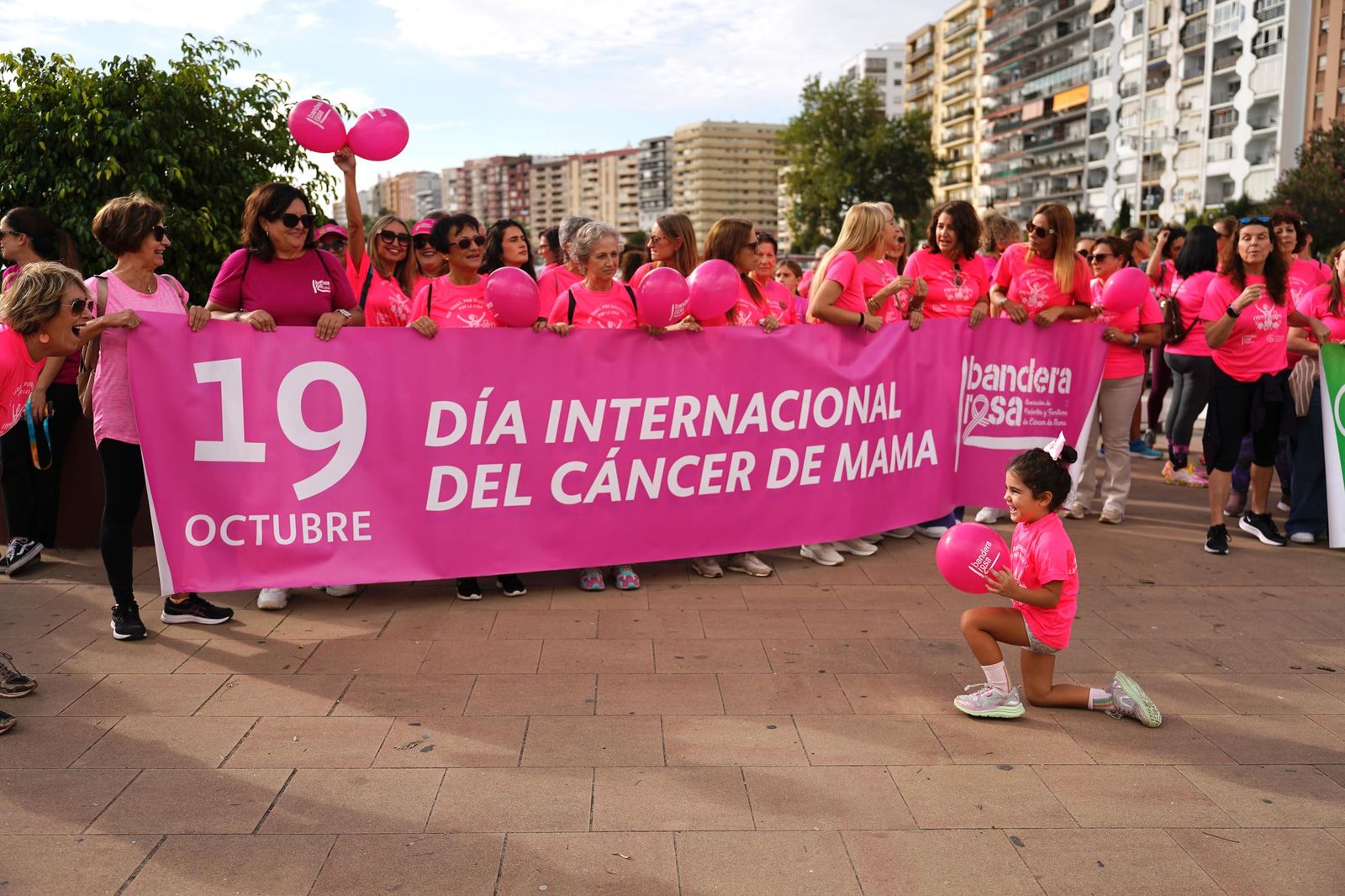 Algeciras respalda la XII Marcha contra el Cáncer de Mama