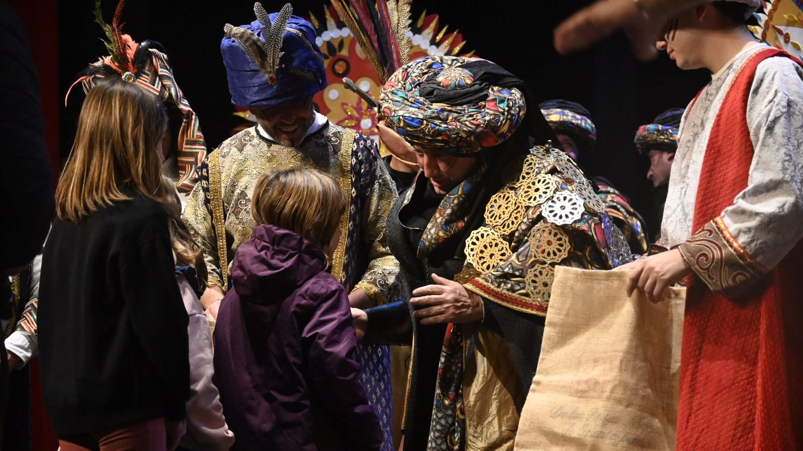El Heraldo escucha los deseos de los niños para el día de Reyes.