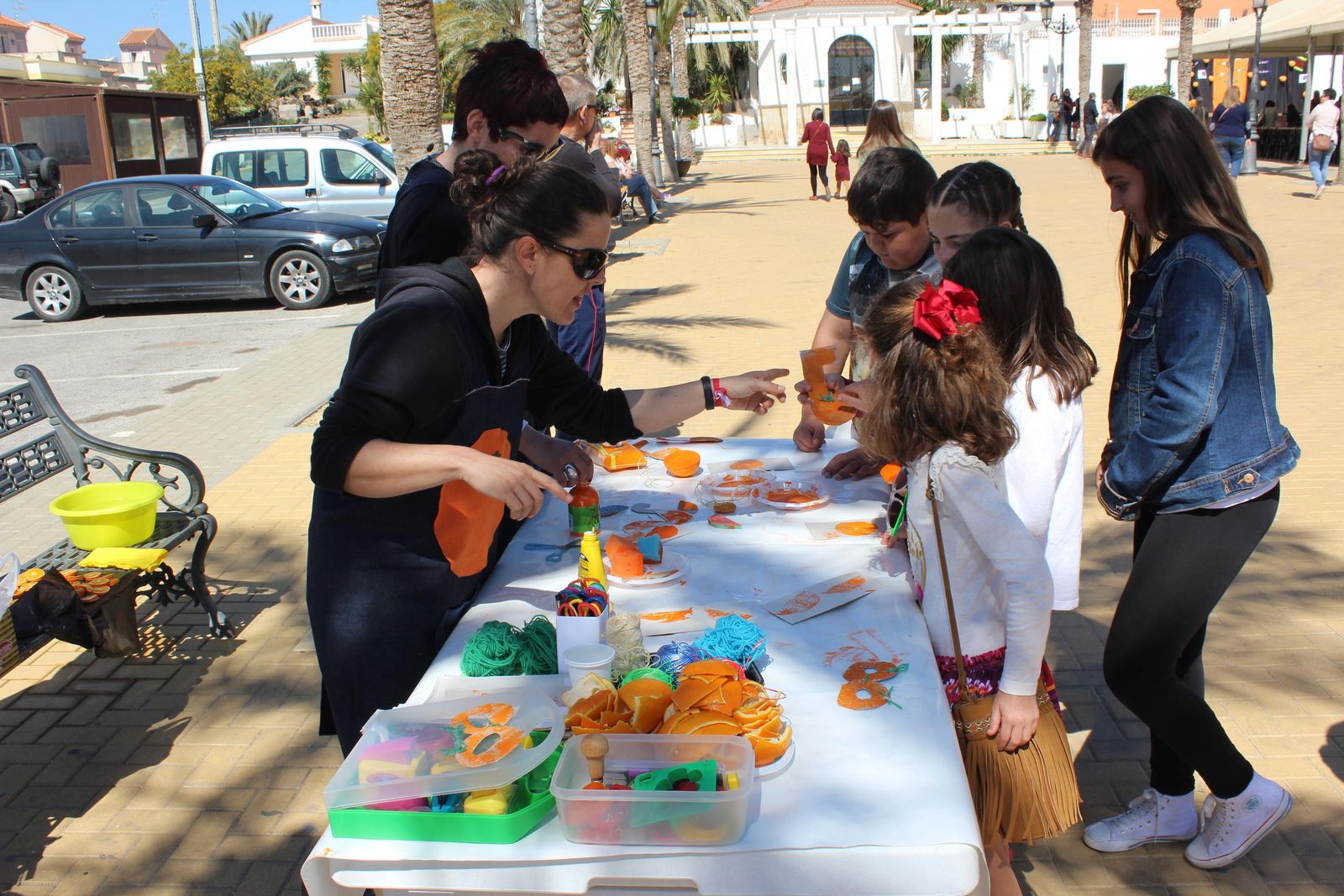 Las imágenes de la particular fiesta de la naranja en Antas