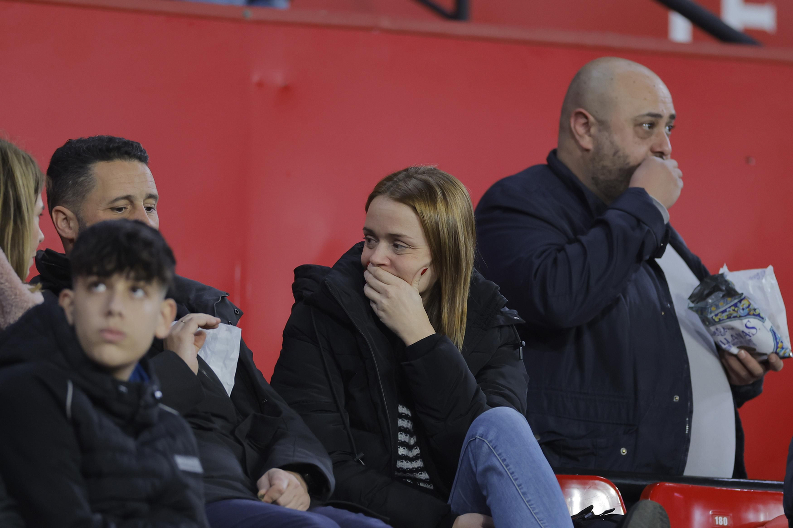 Búscate en las fotos del Sevilla-Alavés