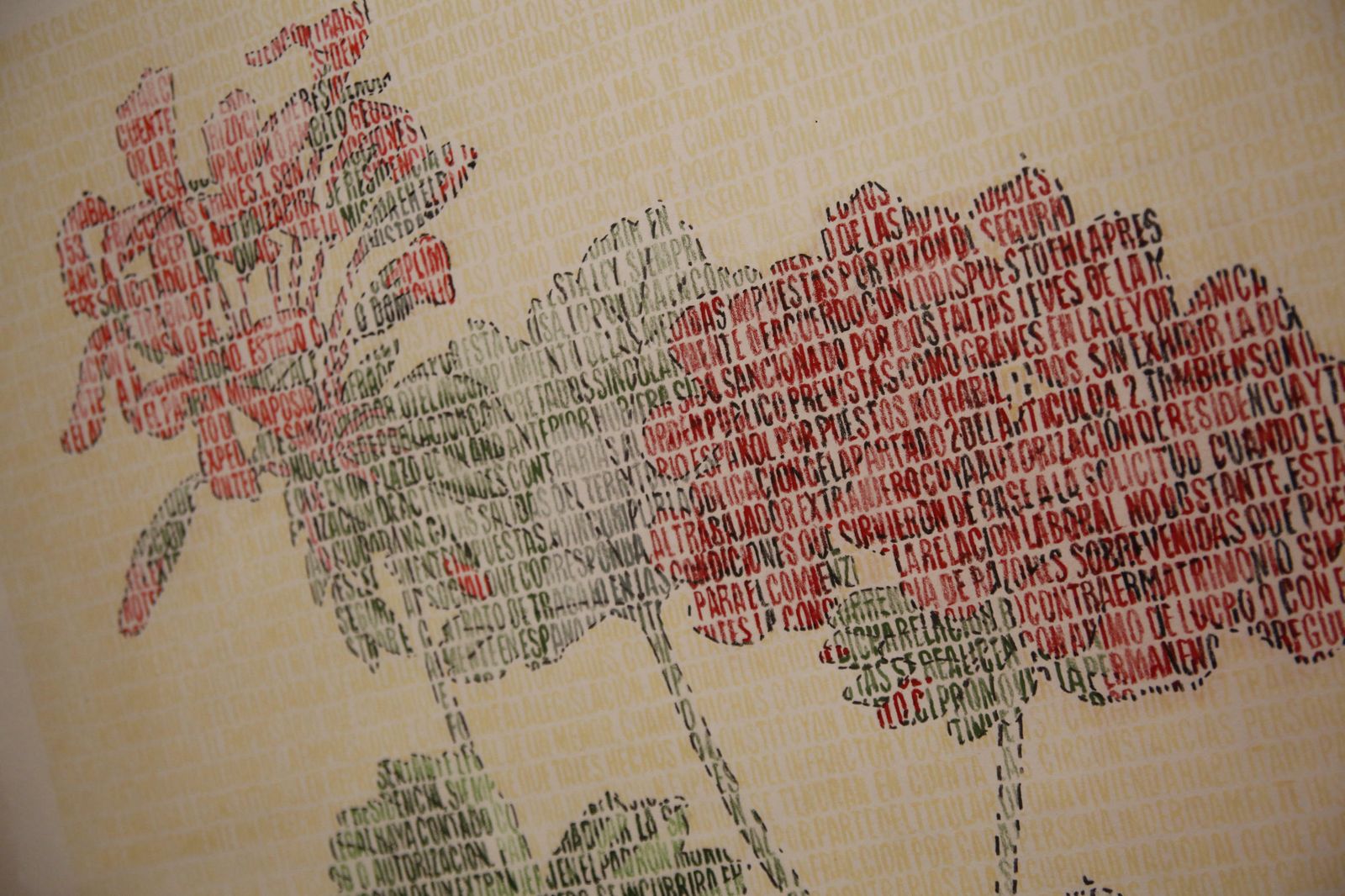 Pieza de 'Simbiosis', exposición abierta en el Hospital Real.