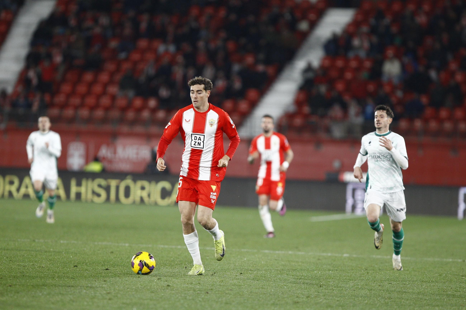 Las imágenes del partido U.D. Almería-S.D. Huesca