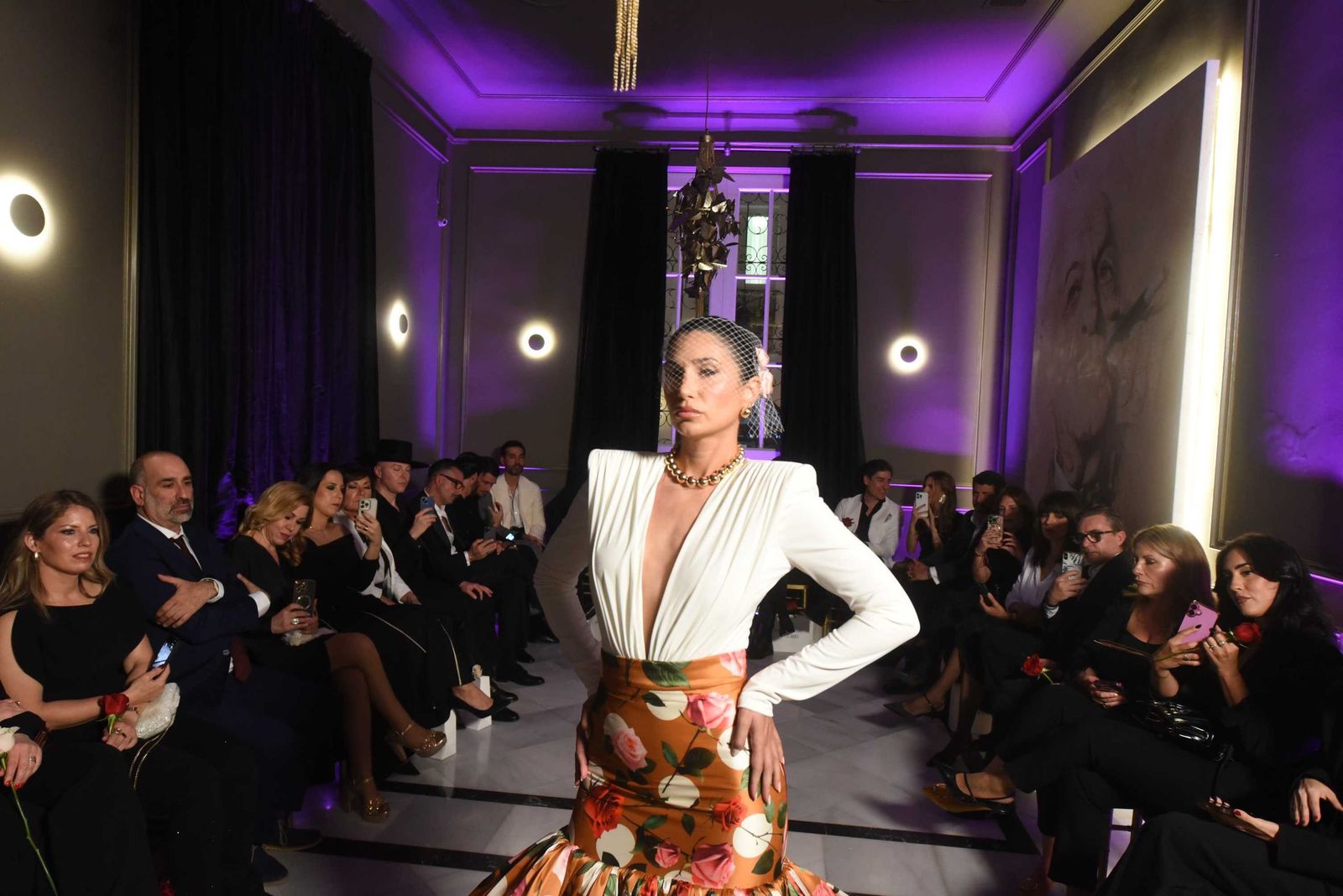 Desfile de Andrew Pocrid en La Casa de Manolete Bistró