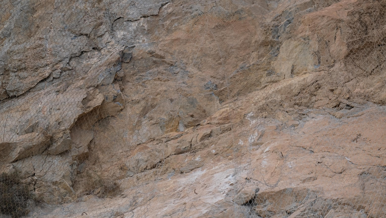 Desprendimiento en la Carretera de El Cañarete