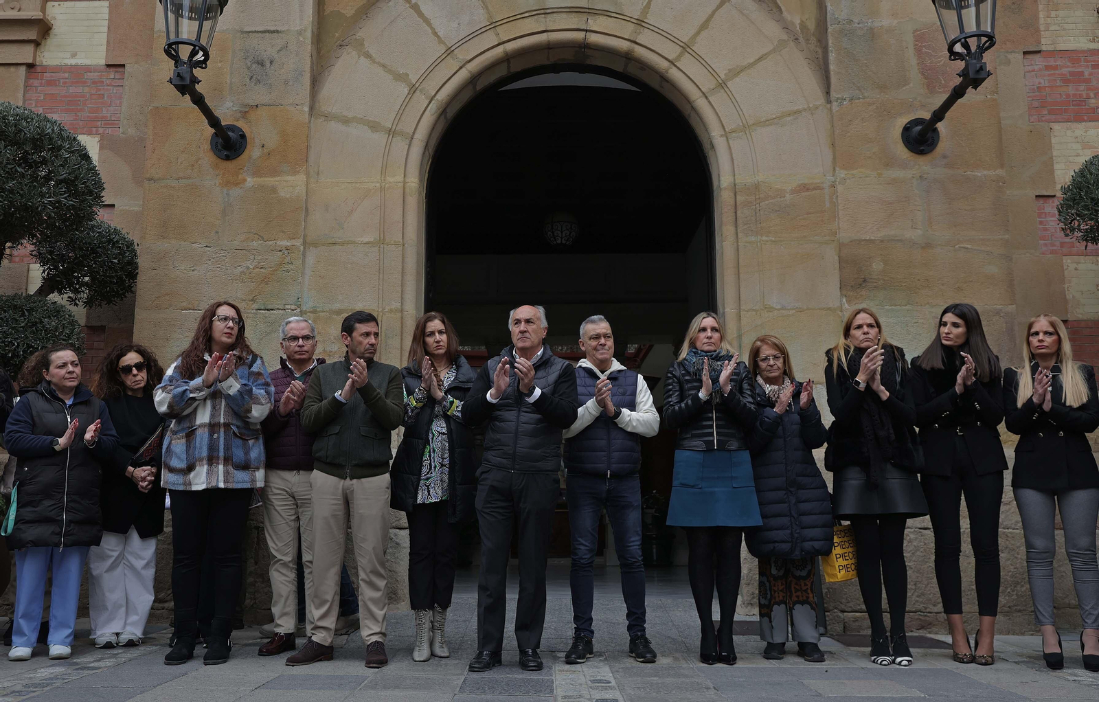 El minuto de silencio por Rocío, en imágenes
