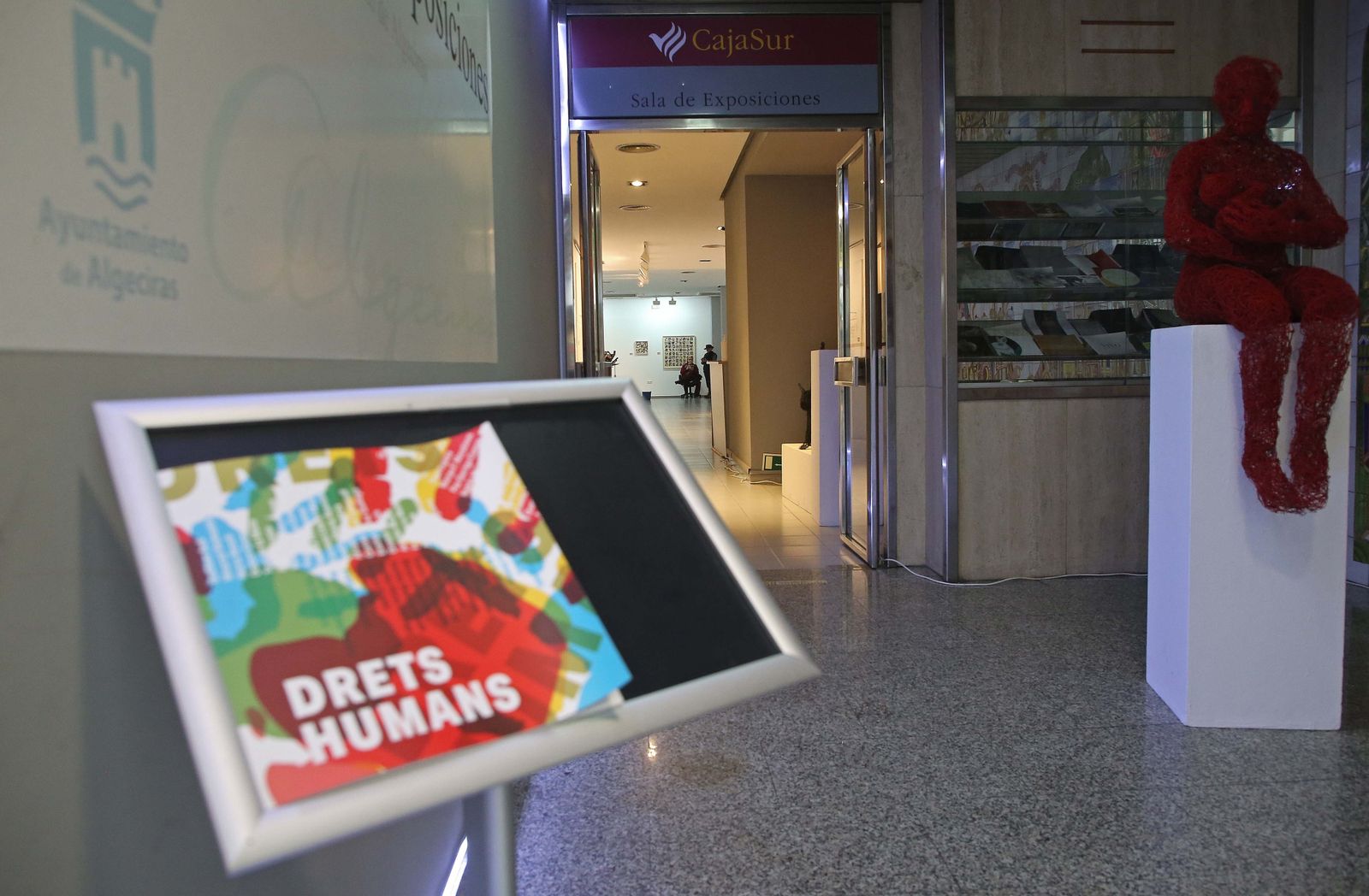 Fotos de la exposición colectiva 'Derechos Humanos' en Algeciras