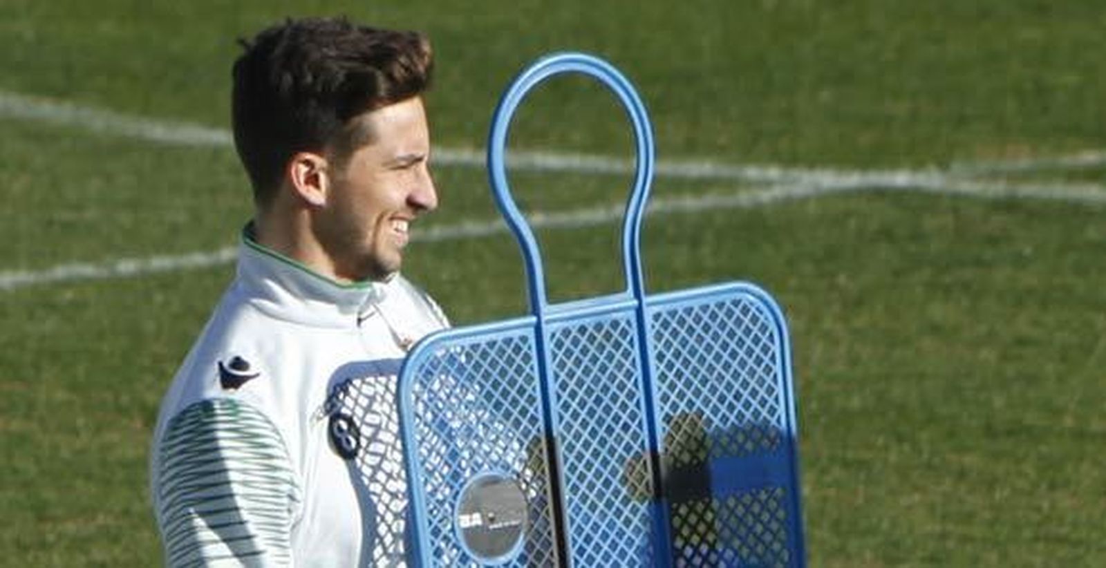 Rennella cambia de agente en	 la negociación de su renovación