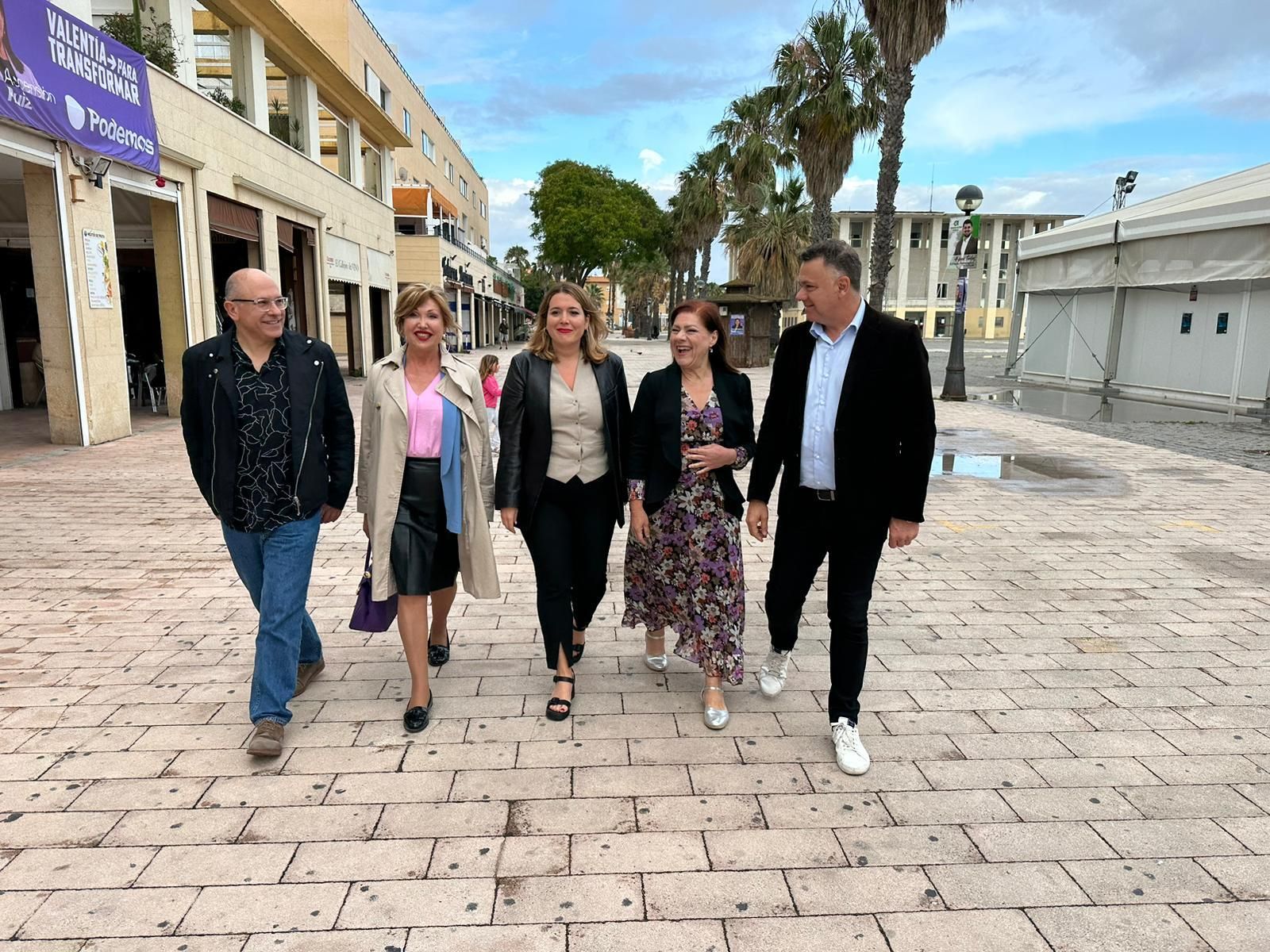 Visita de Rodríguez Pam (en el centro) a Puerto Real.