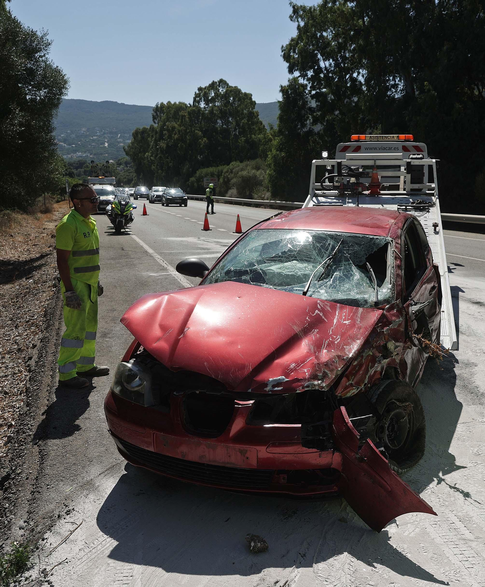 Fotos de la colisión múltiple en la N340 a la altura de El Bujeo Fotos de la colisión múltiple en la N340 a la altura de El Bujeo