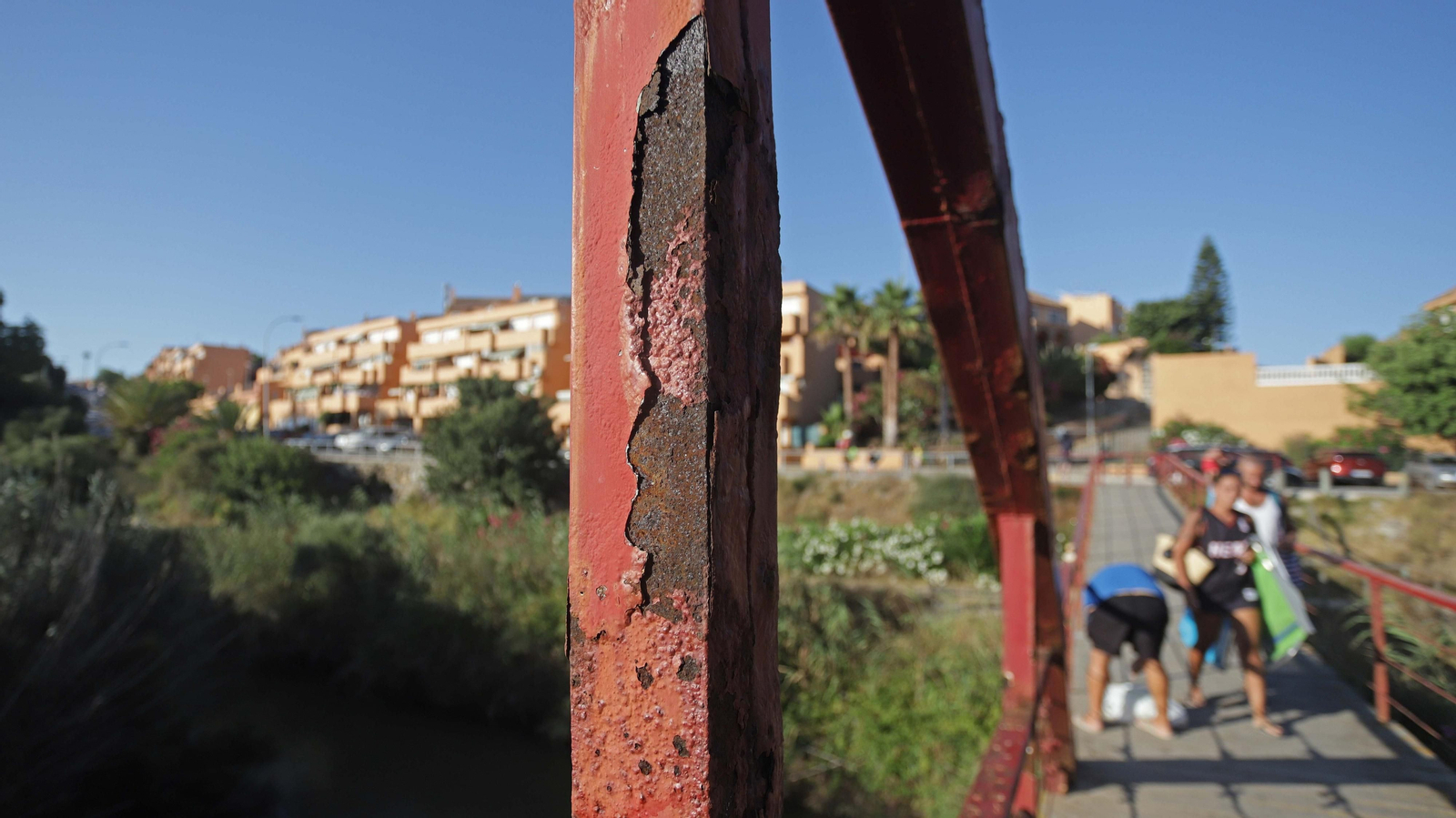 Fotos de los desperfectos del parque del río Pícaro en Algeciras