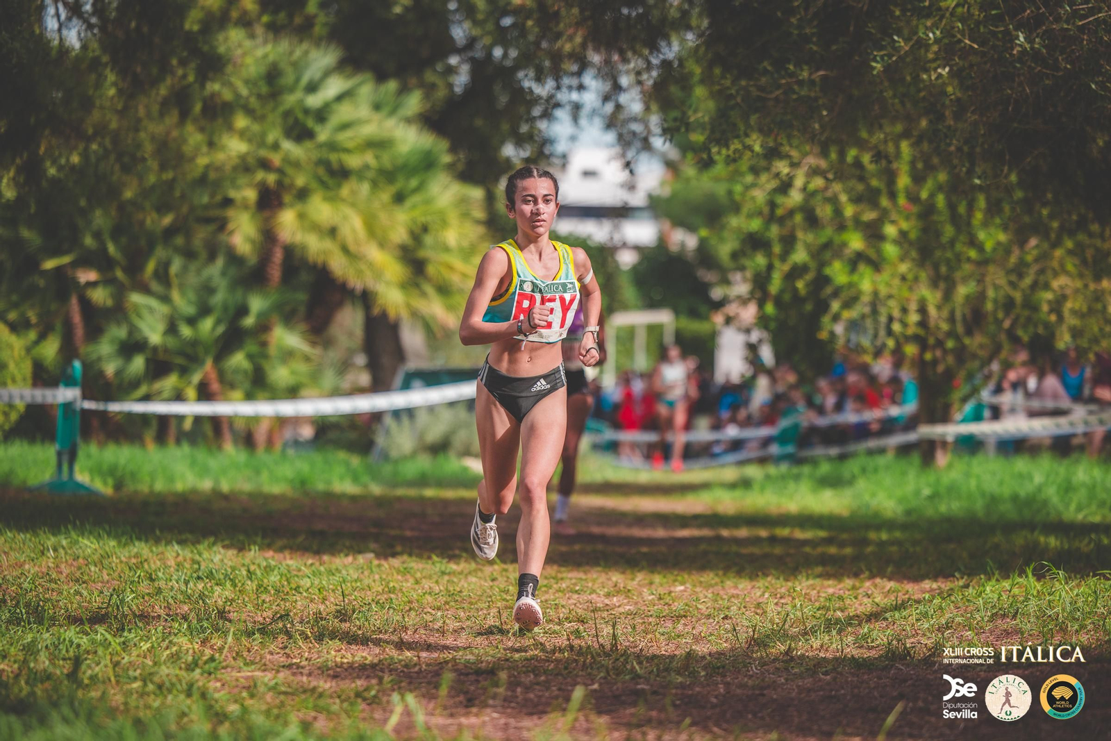 Búscate en las fotos del Cross de Itálica 2025 | 11