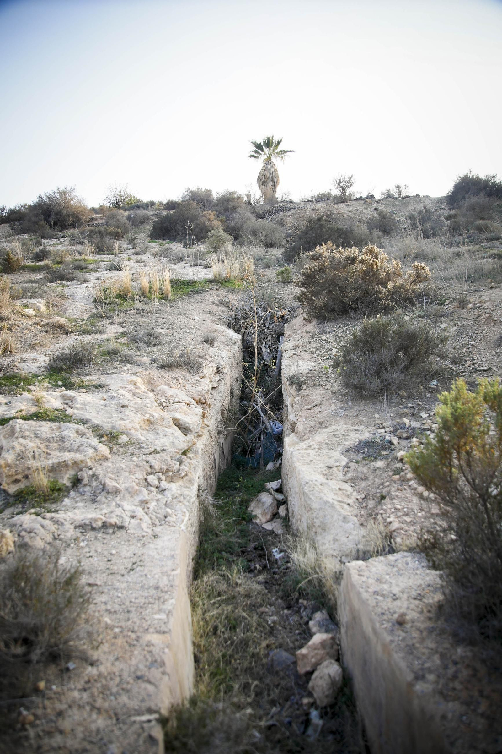 Imágenes de los refugios de la guerra civil descubierto en el barrio de Las Trincheras