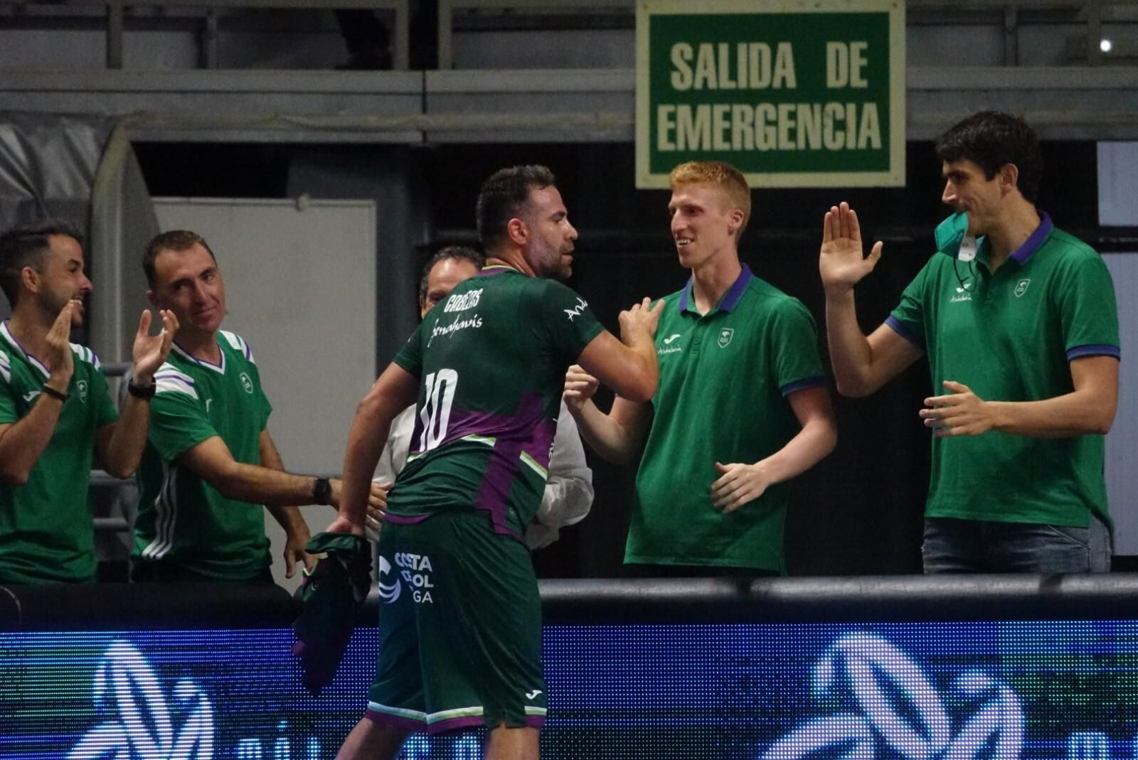 Las fotos de Carlos Cabezas en su último partido como profesional