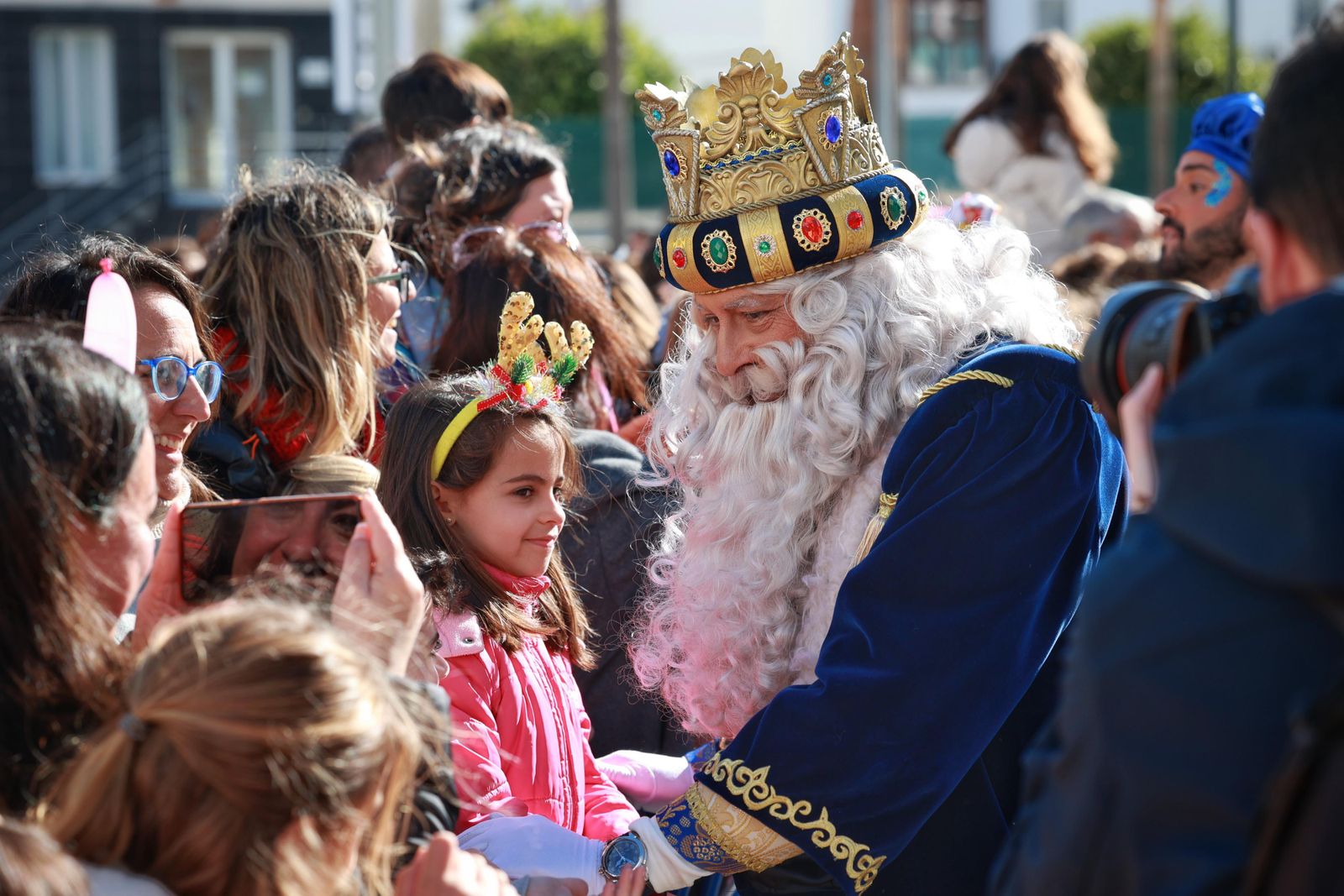 Las imágenes de la visita de los Reyes Magos a Cádiz