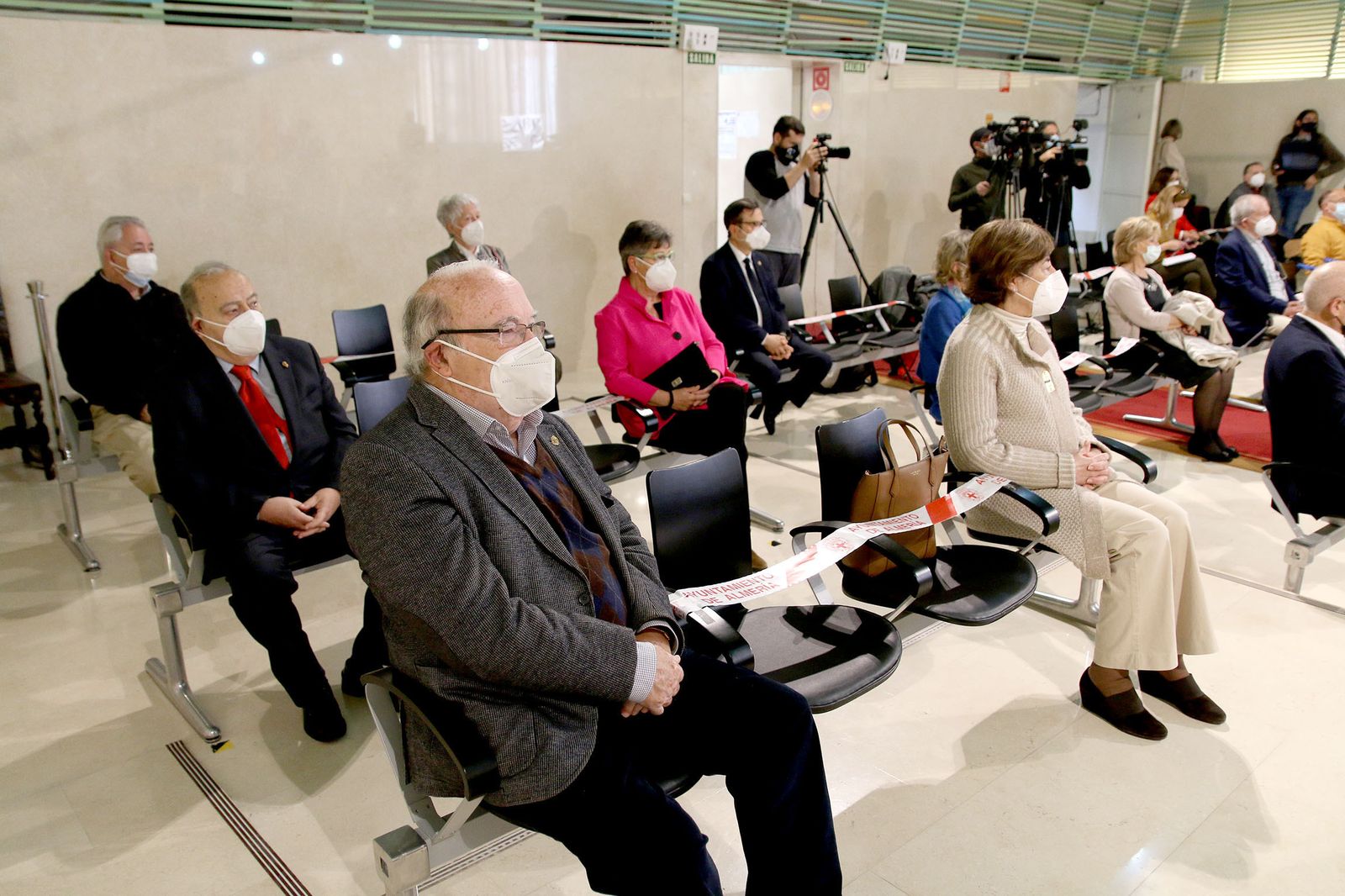 Fotogalería Escudo de Oro de la Ciudad al dermatólogo Ramón Fernández-Miranda