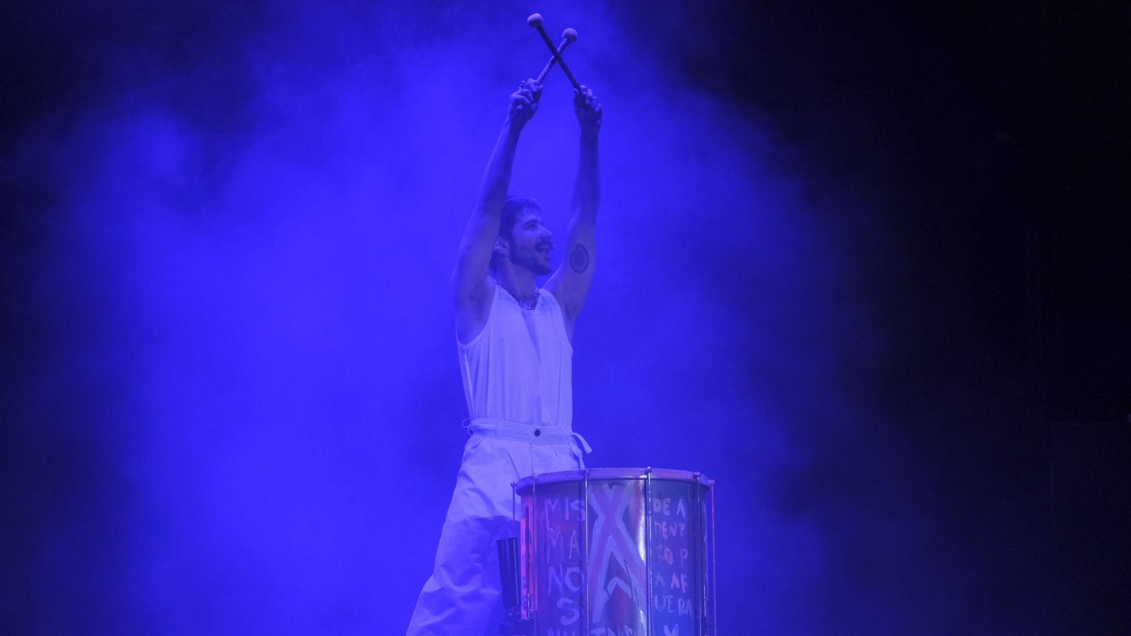 La percusión de Camilo elevó el ánimo de los asistentes en un repertorio que no bajó el nivel ni un momento La percusión de Camilo elevó el ánimo de los asistentes en un repertorio que no bajó el nivel ni un momento