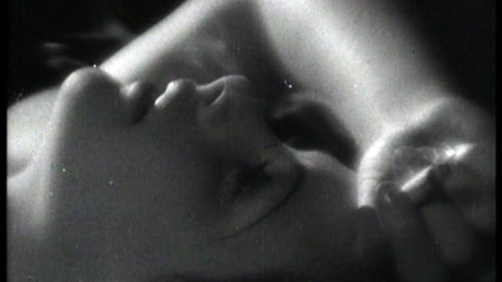 Primer plano de la actriz Hedy Lamarr.