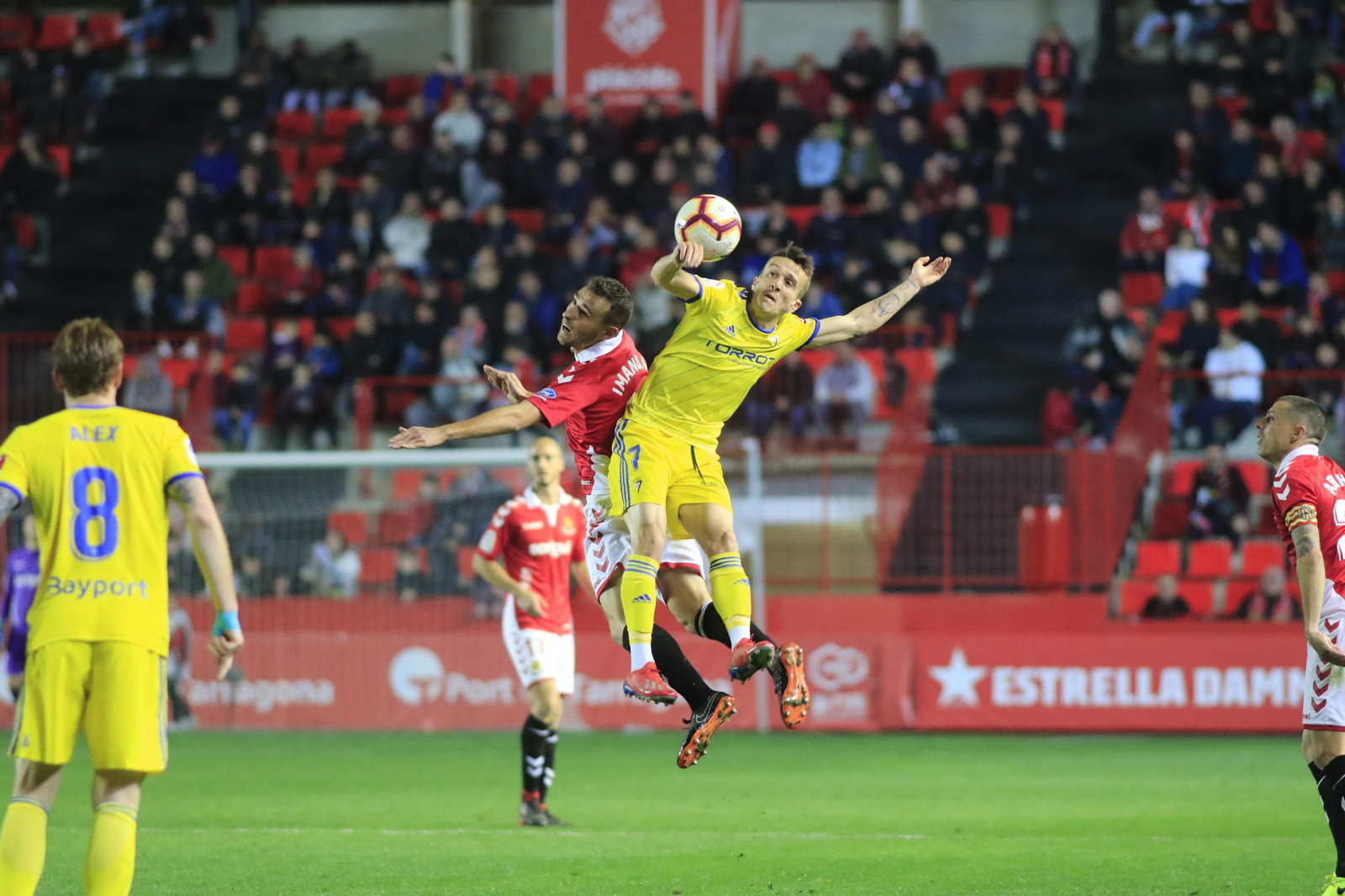 Las imágenes del Nástic - Cádiz CF