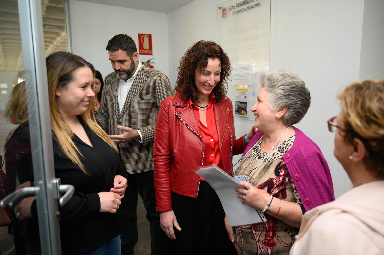 Vázquez y Alonso, con vecinos y comerciantes de Retamar-Toyo