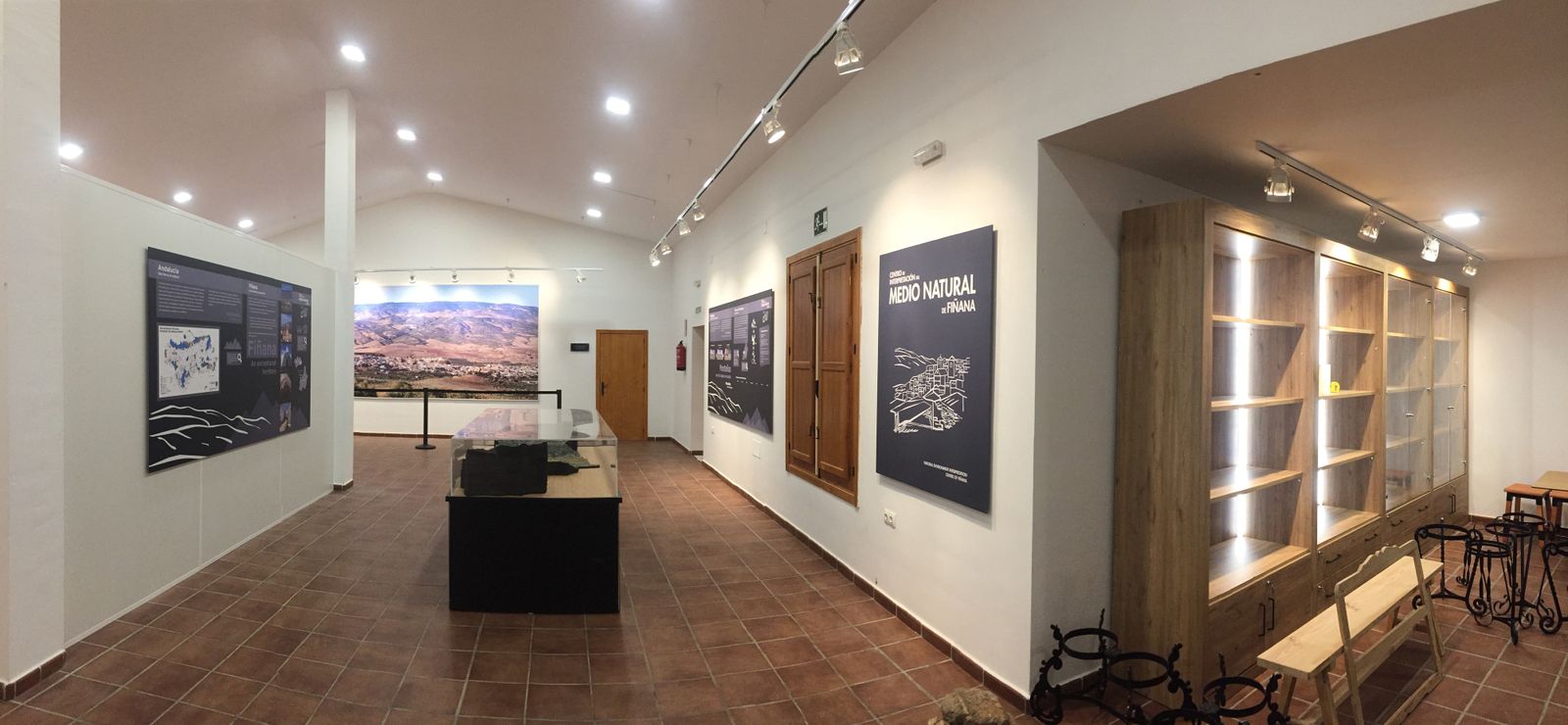 Interior del centro de interpretación de Fiñana.